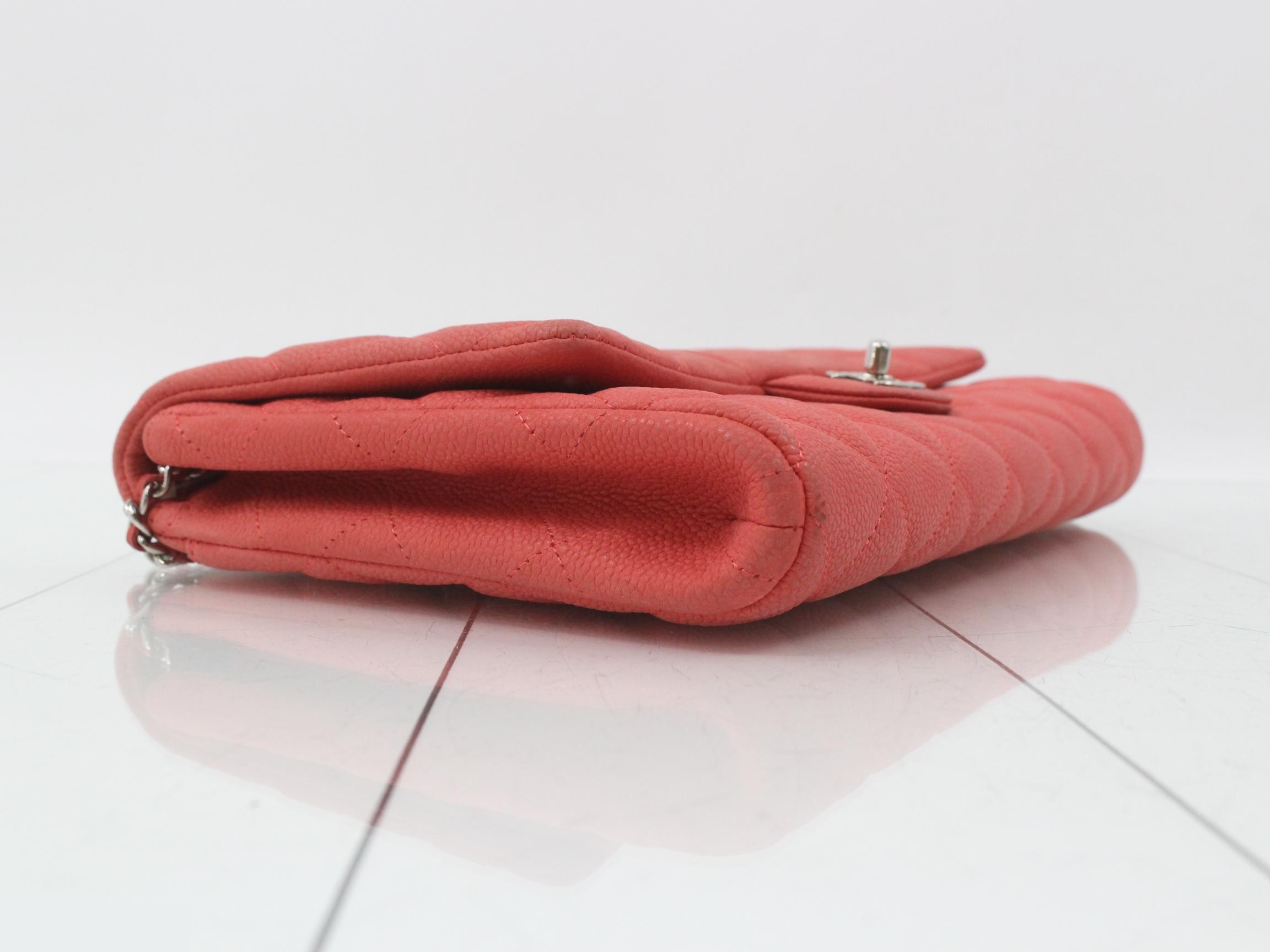 Matelassé Caviar Skin Chain Shoulder Bag — view 5