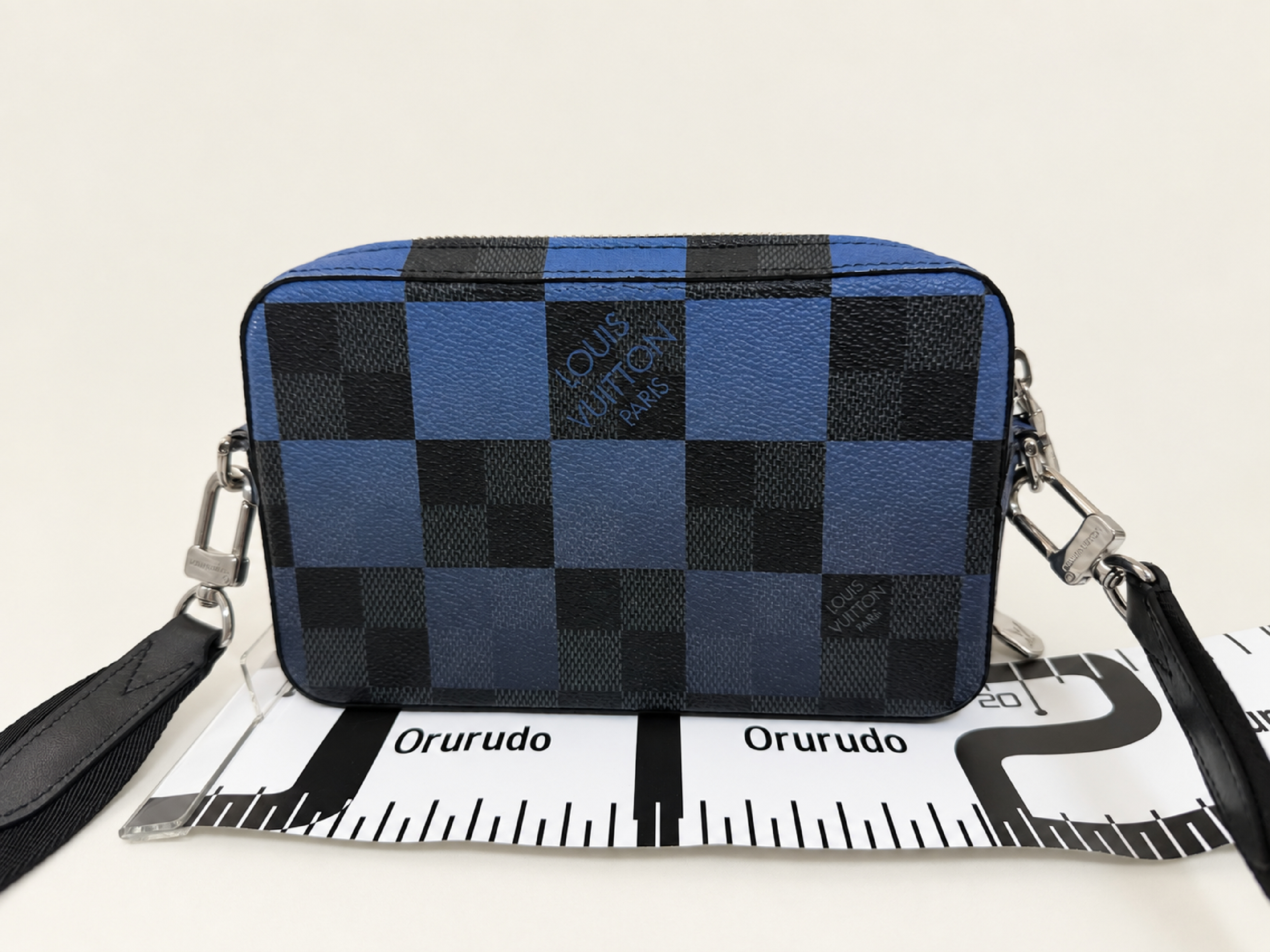 Damier N60414 Alpha Wearable Shoulder Bag — view 2