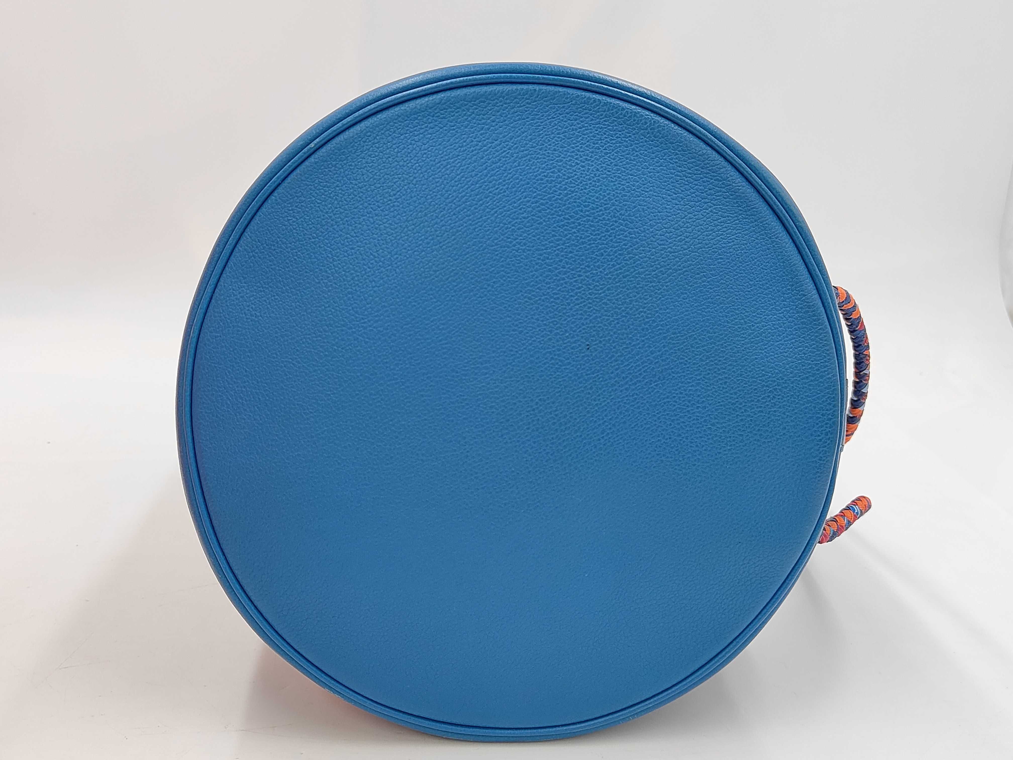 Soie Coeur Q Shoulder Bag — view 3