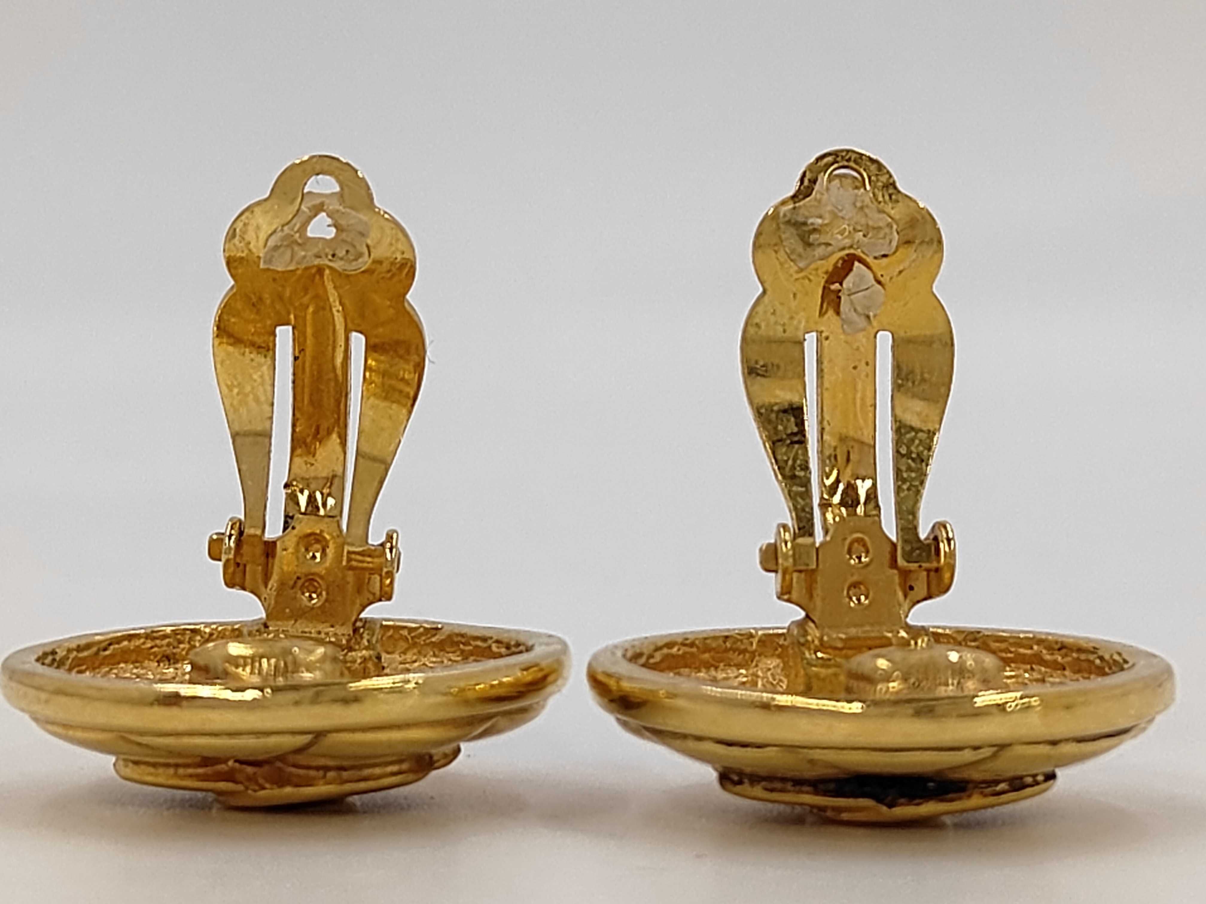 earrings — view 4