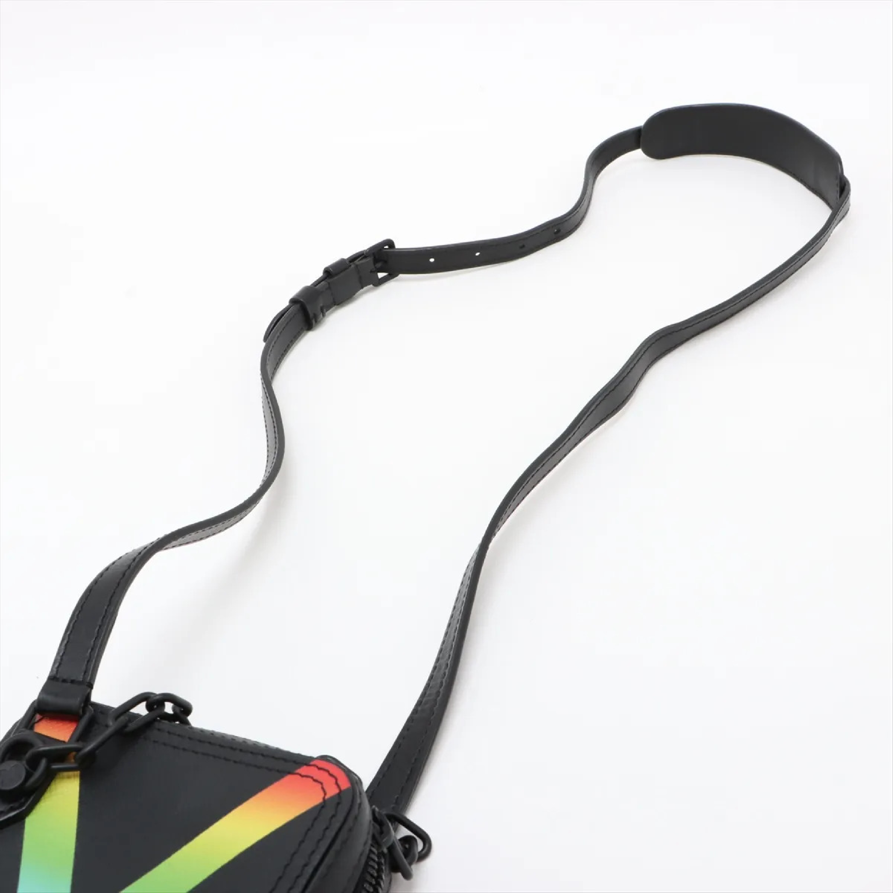Taiga Rainbow Danube Messenger M30332 CA2119 Shoulder Bag — view 3