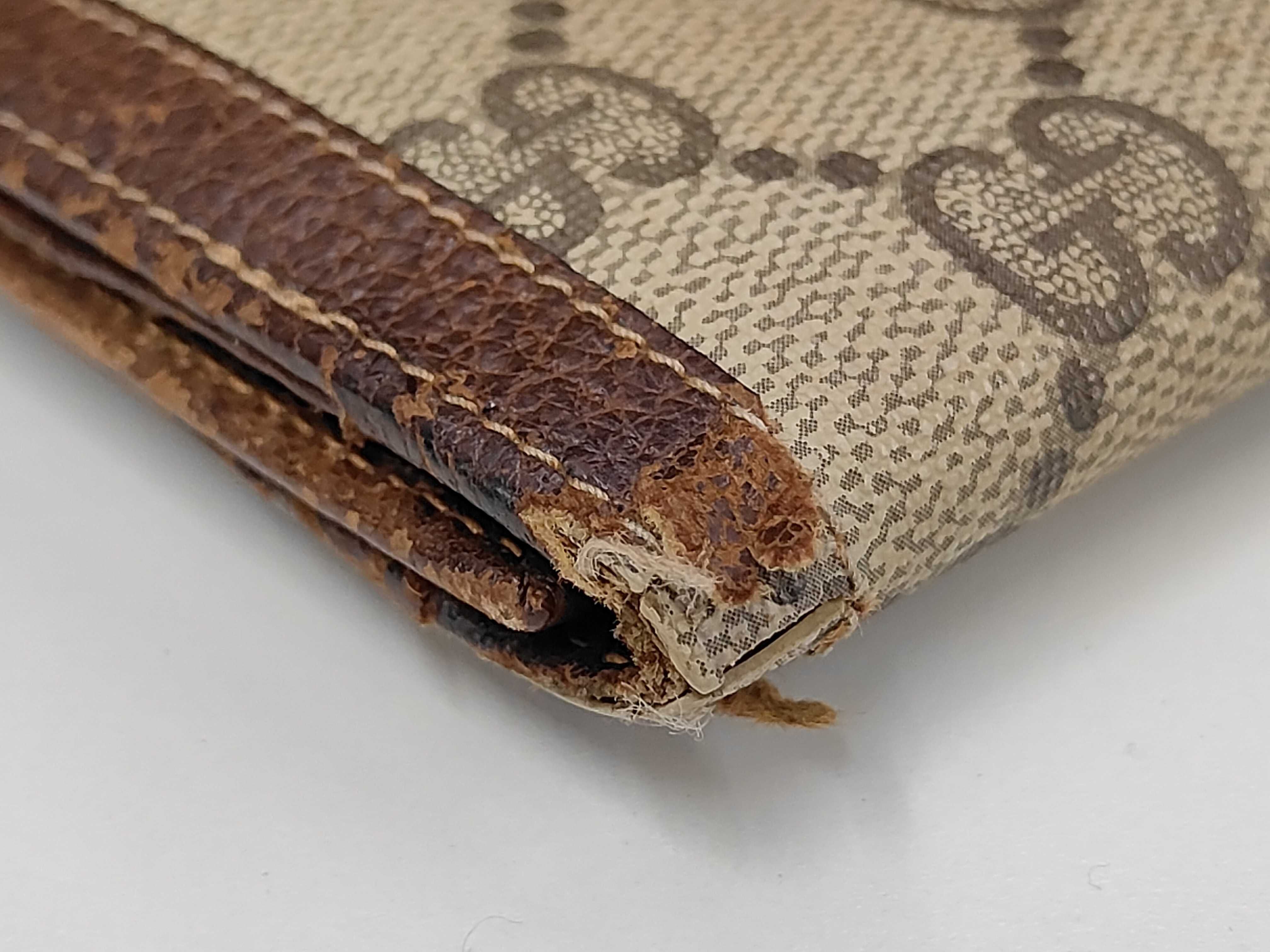 Vintage / Vintage Gucci / Long Wallet / PVC Wallet — view 3