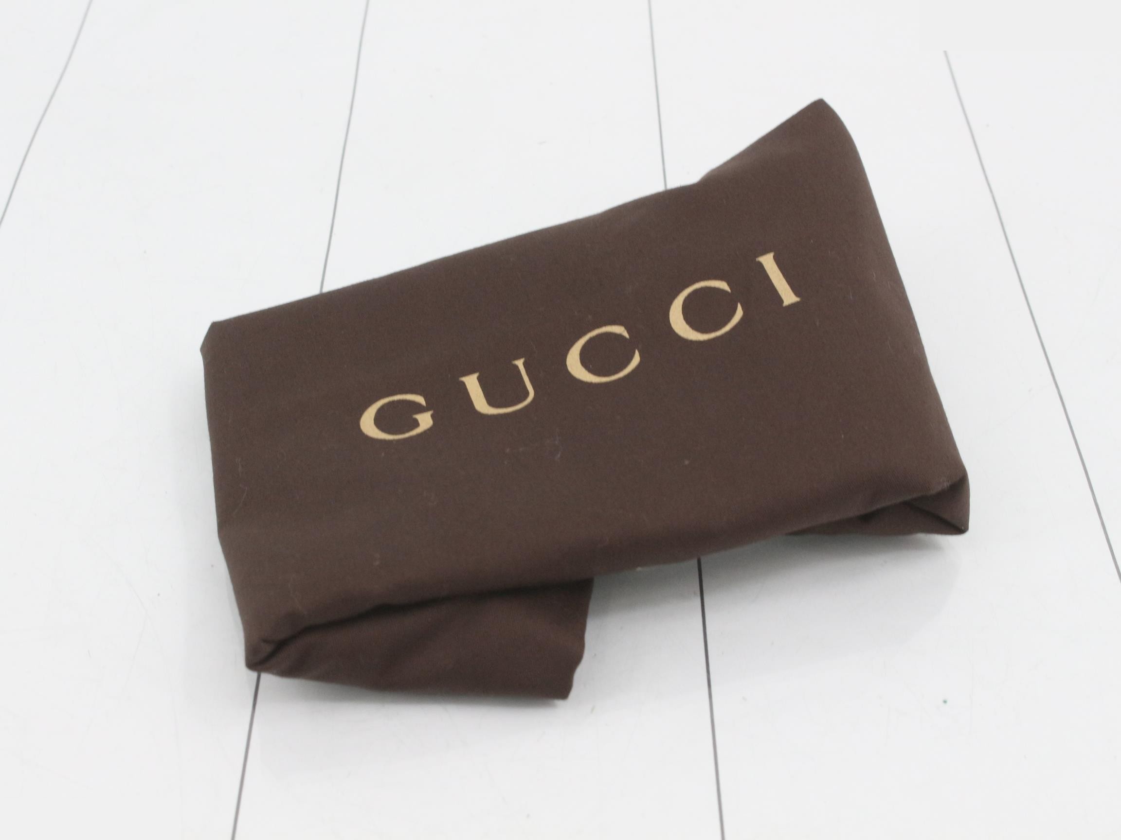 GG Supreme Leather Shoulder Bag — view 7
