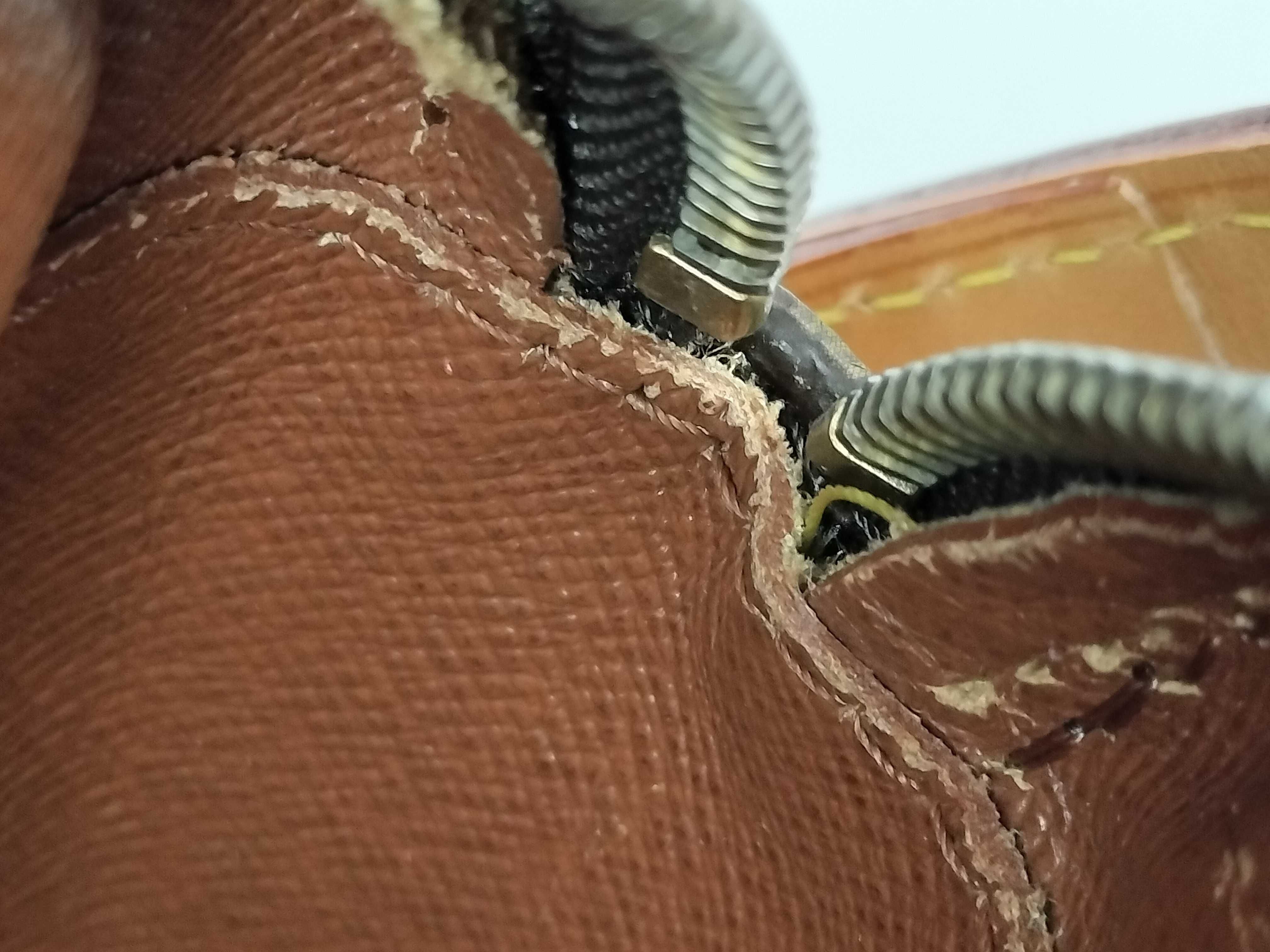 Monogram Louis Vuitton Shoulder Bag — view 9