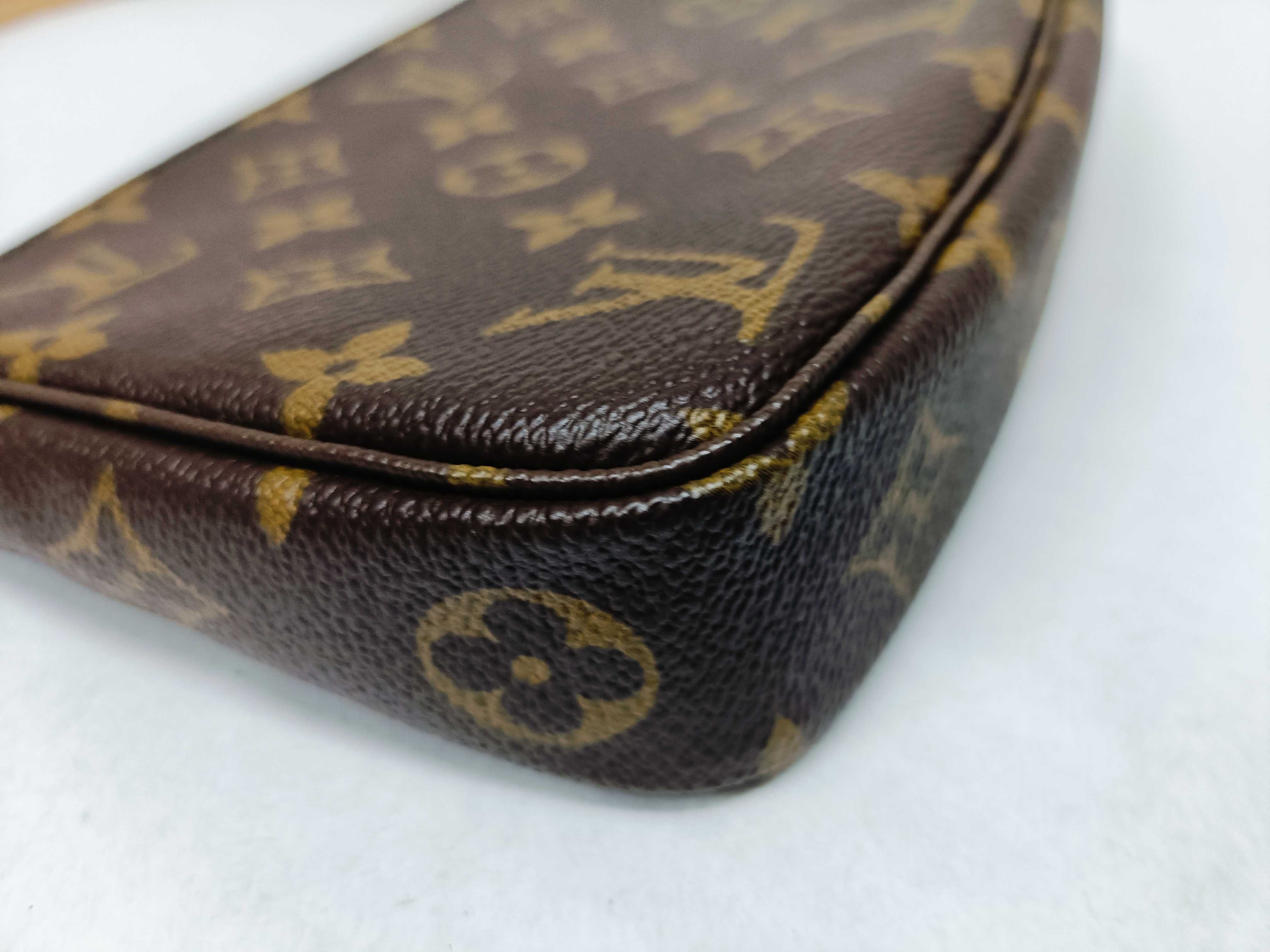 Monogram M40712 Pochette Accessoires Handbag — view 8