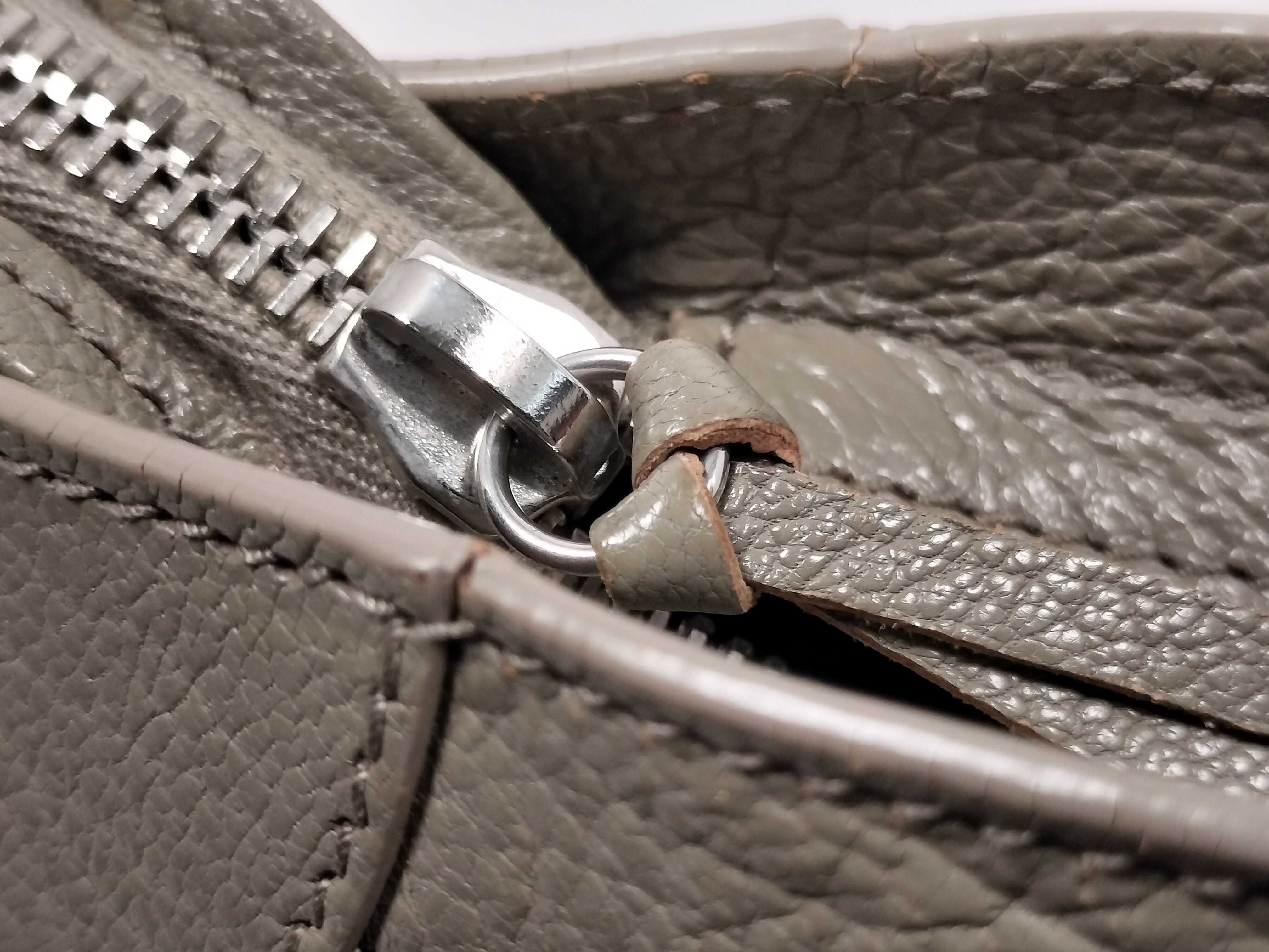 Classic Metal Edge City Leather 2-Way Handbag, Beige, 432831, with Mirror — view 9