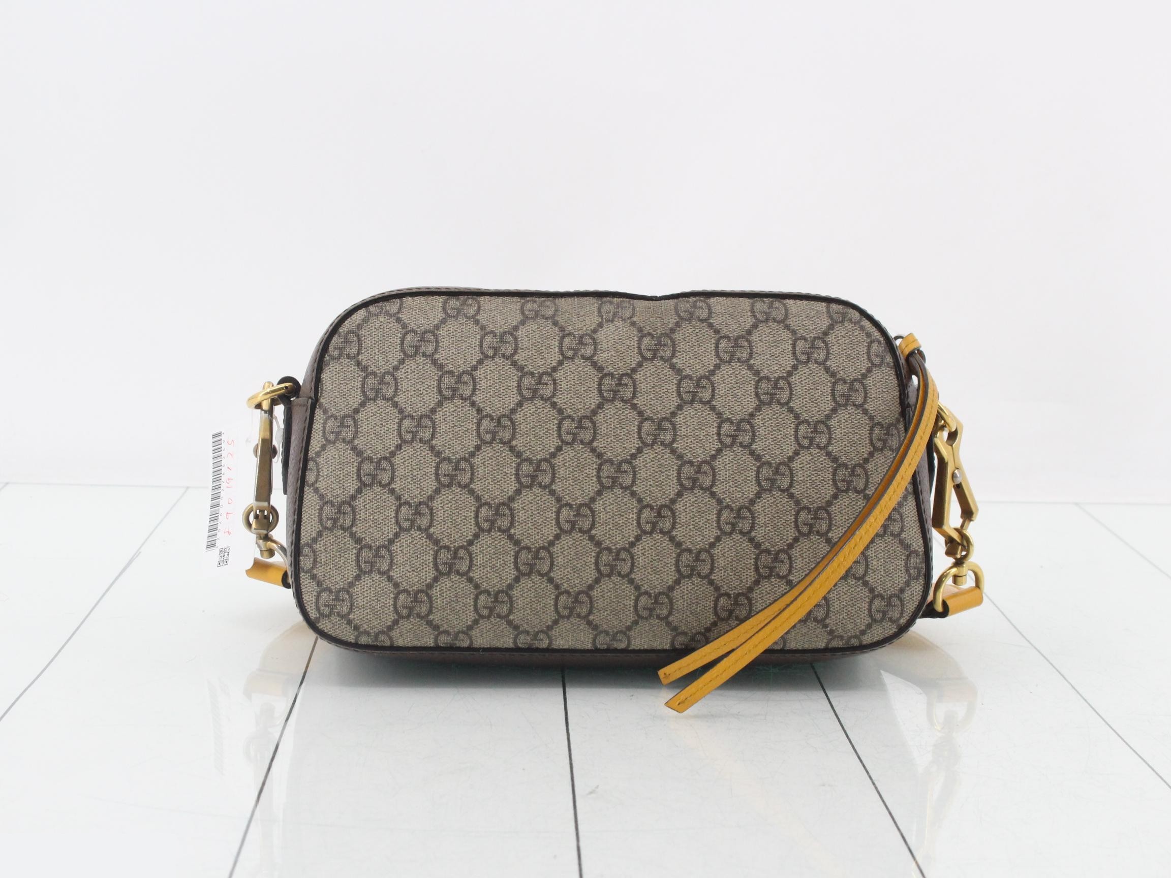 GG Supreme Shoulder Bag — view 2