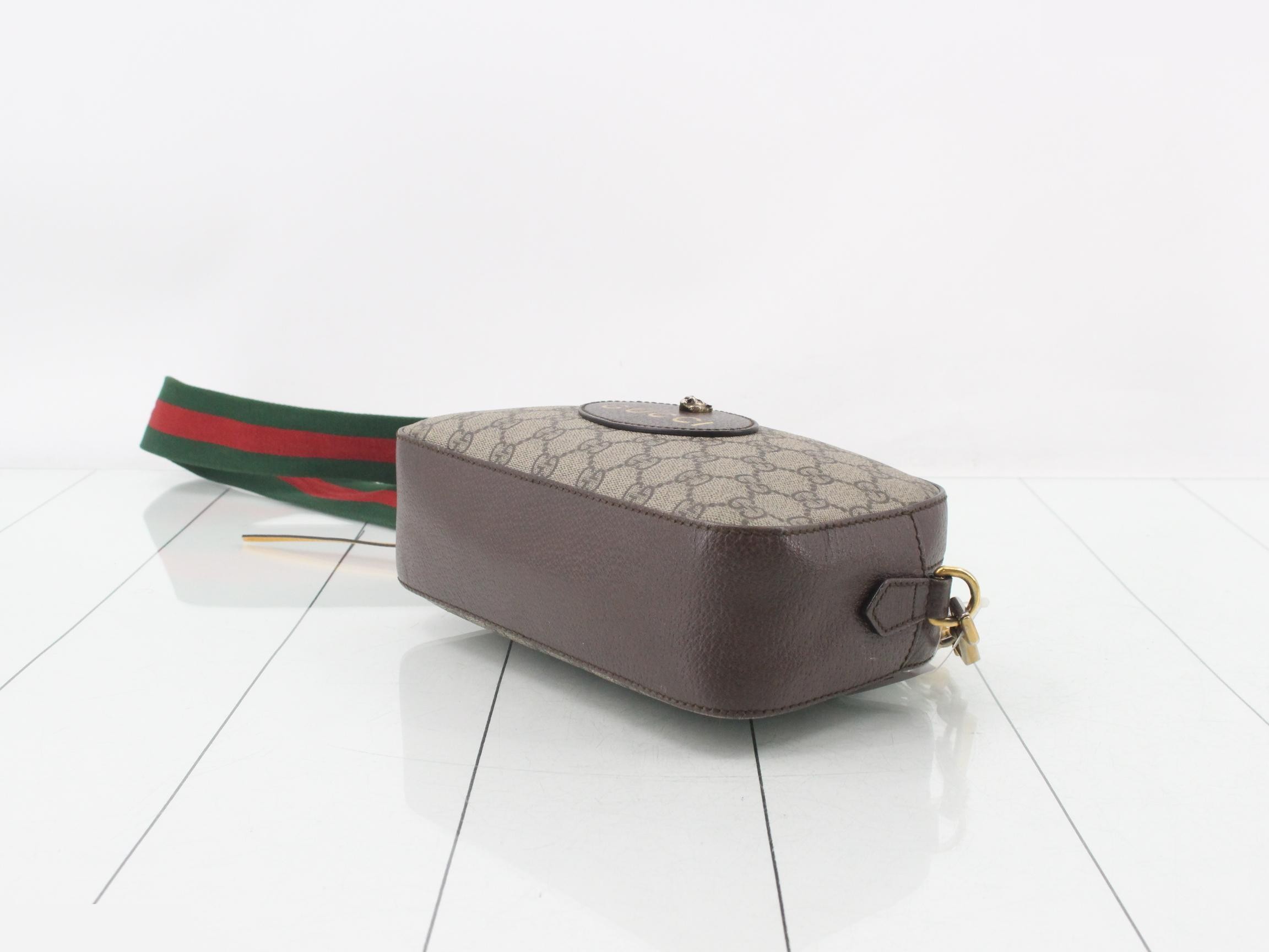 GG Supreme Shoulder Bag — view 6