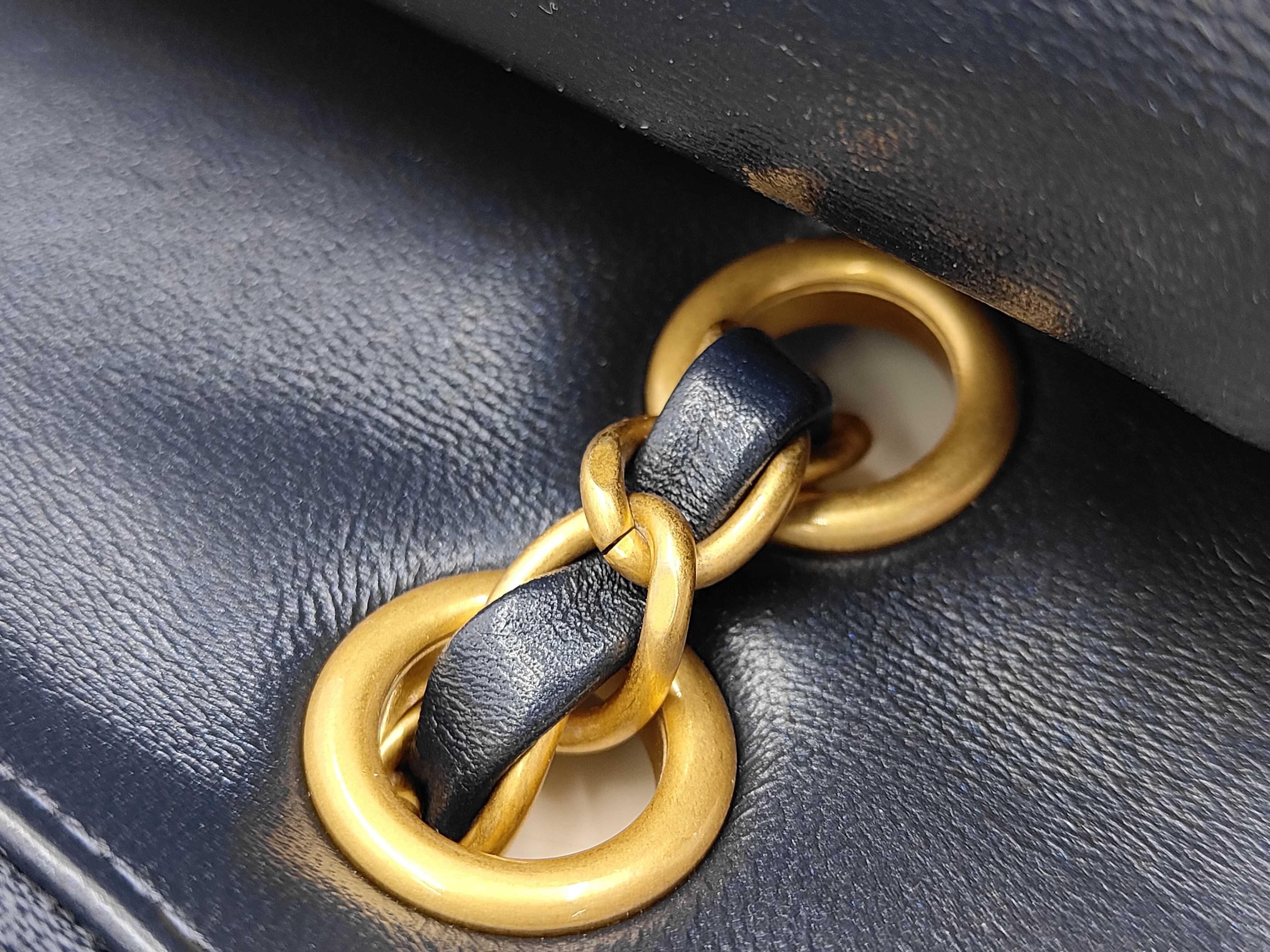 A01112 Matelassé Classic Handbag 25 Denim A5NAPCJ3 (Box, Dust Bag) — view 8