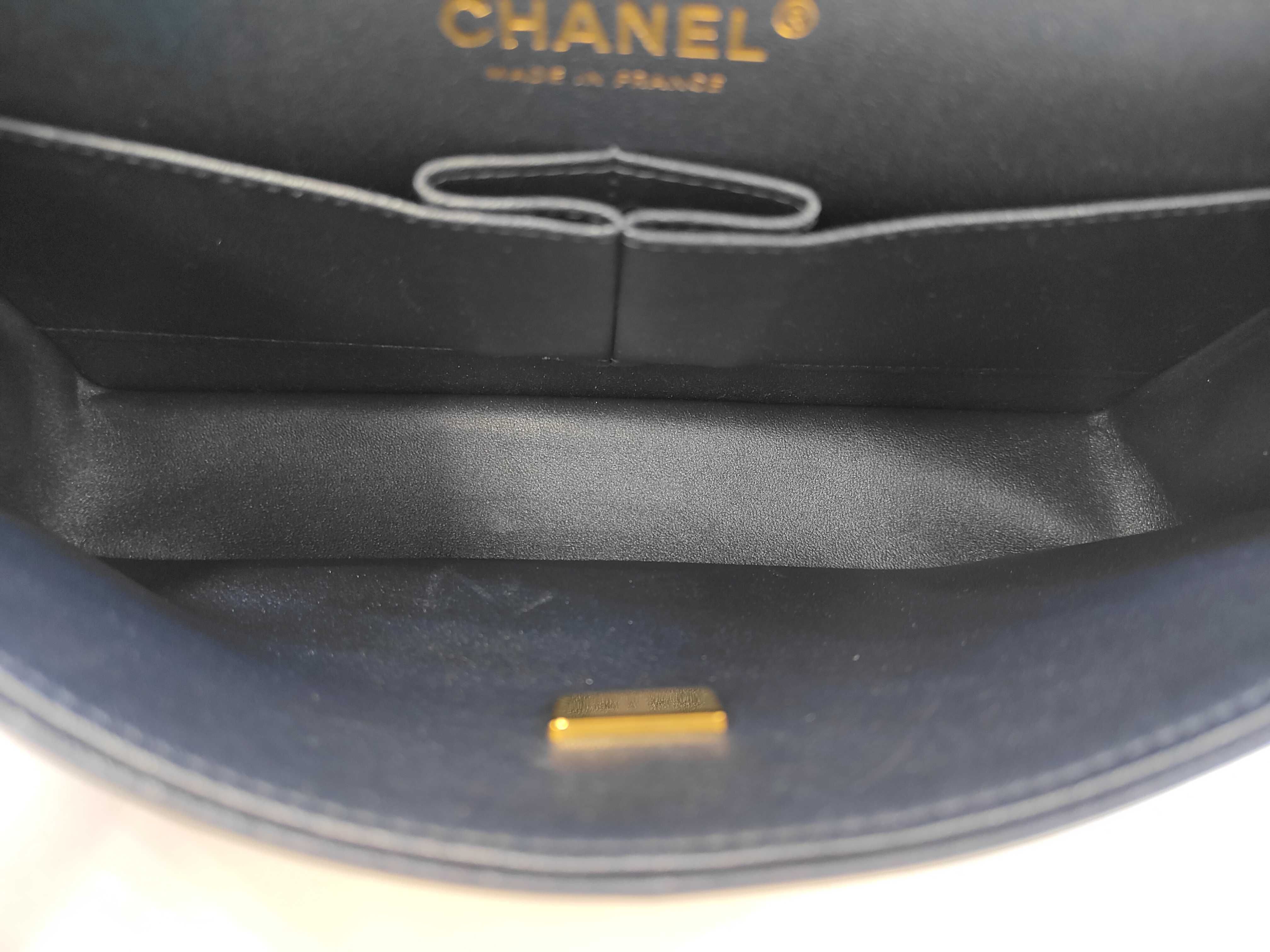 A01112 Matelassé Classic Handbag 25 Denim A5NAPCJ3 (Box, Dust Bag) — view 9