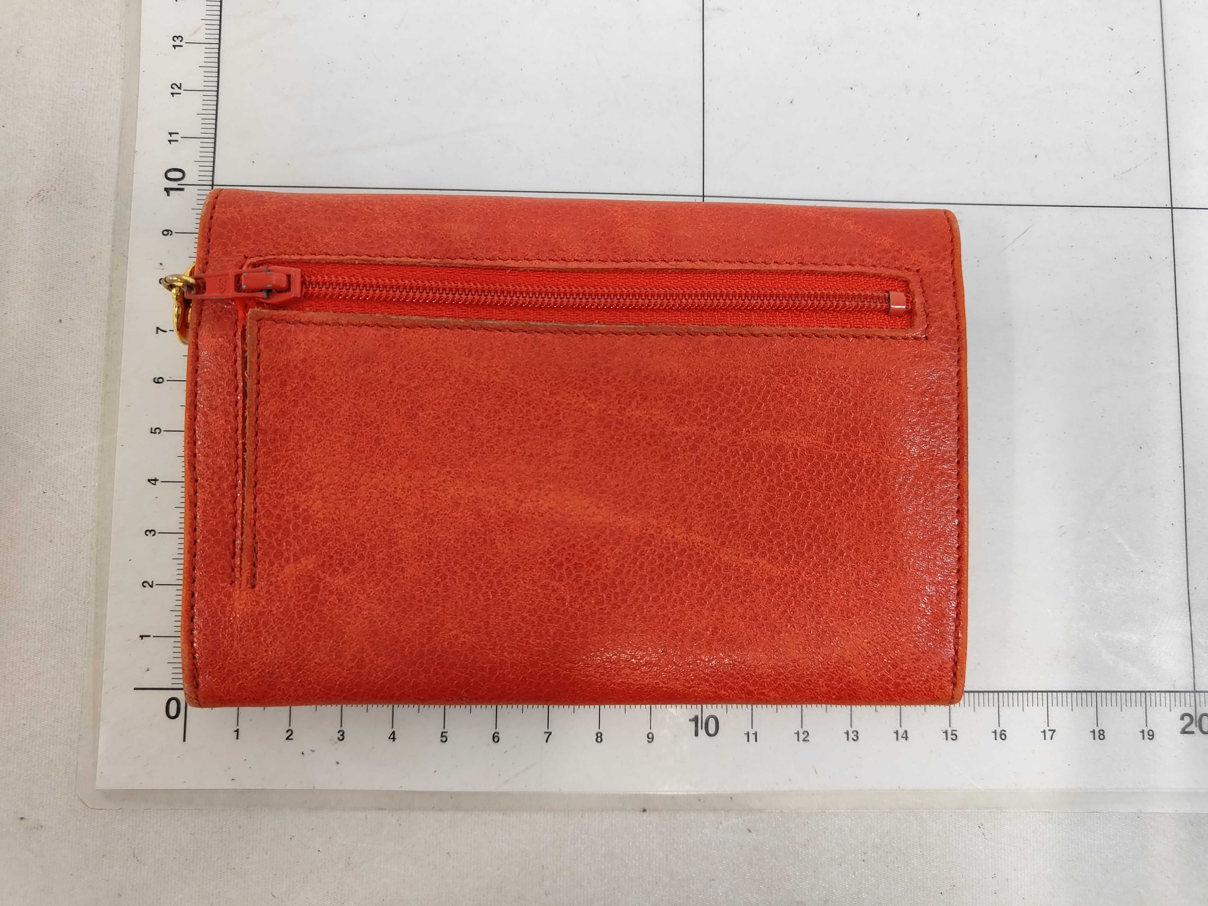 Caviar Skin Large Coco Mark Vintage Bi-fold Wallet — view 2