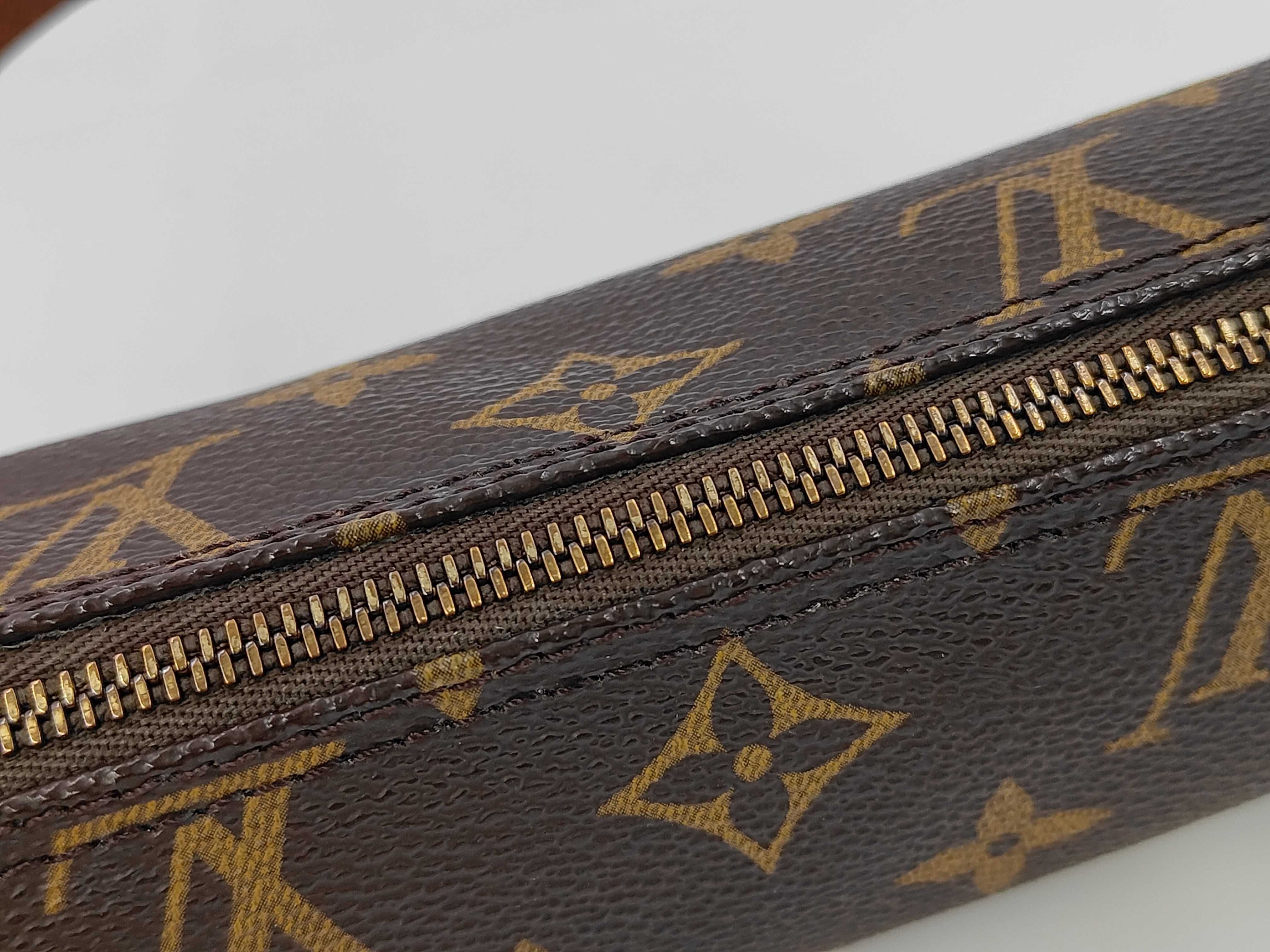 Monogram Louis Vuitton Papillon Pouch (Old Model) — view 8