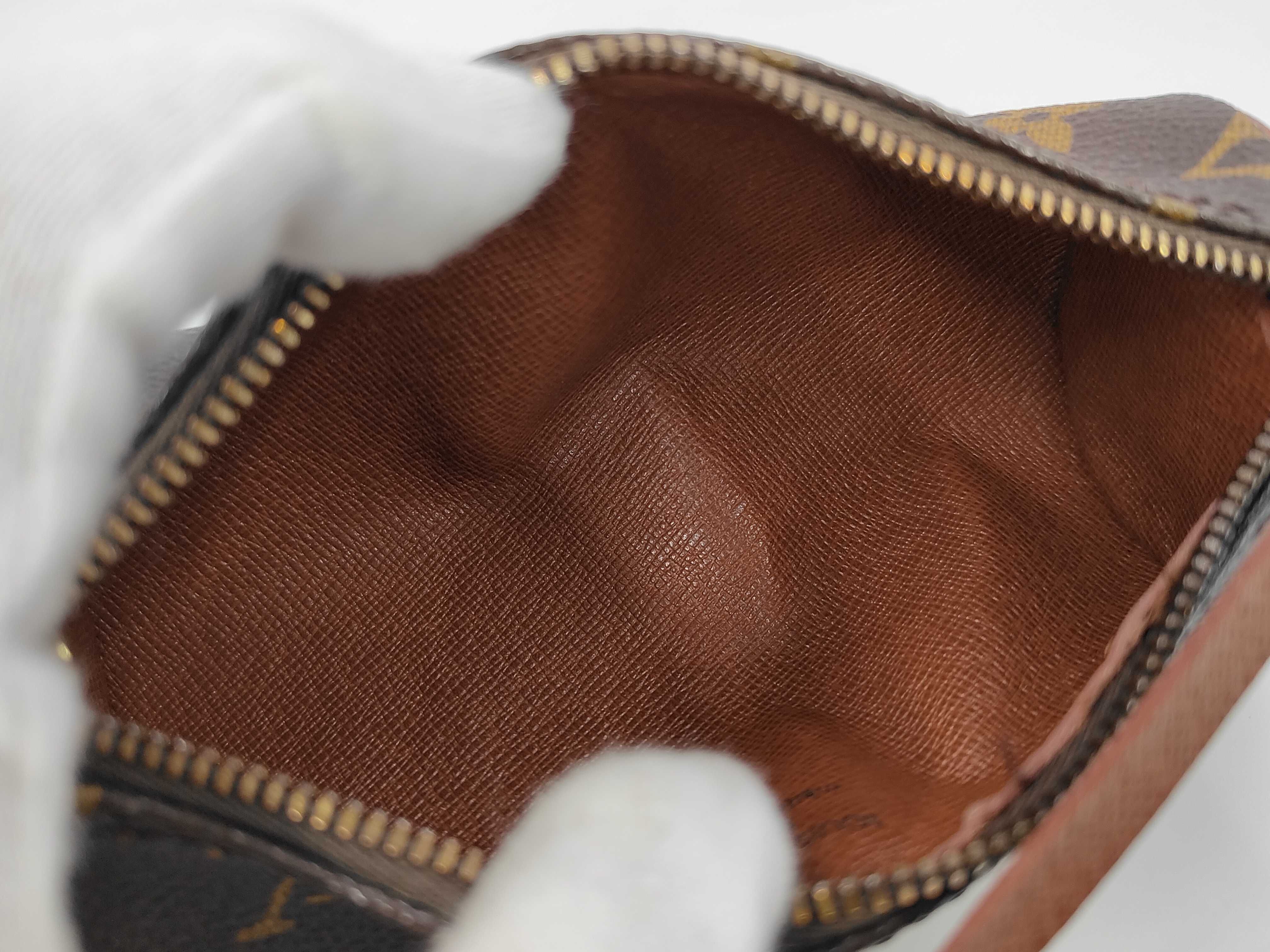 Monogram Louis Vuitton Papillon Pouch (Old Model) — view 9