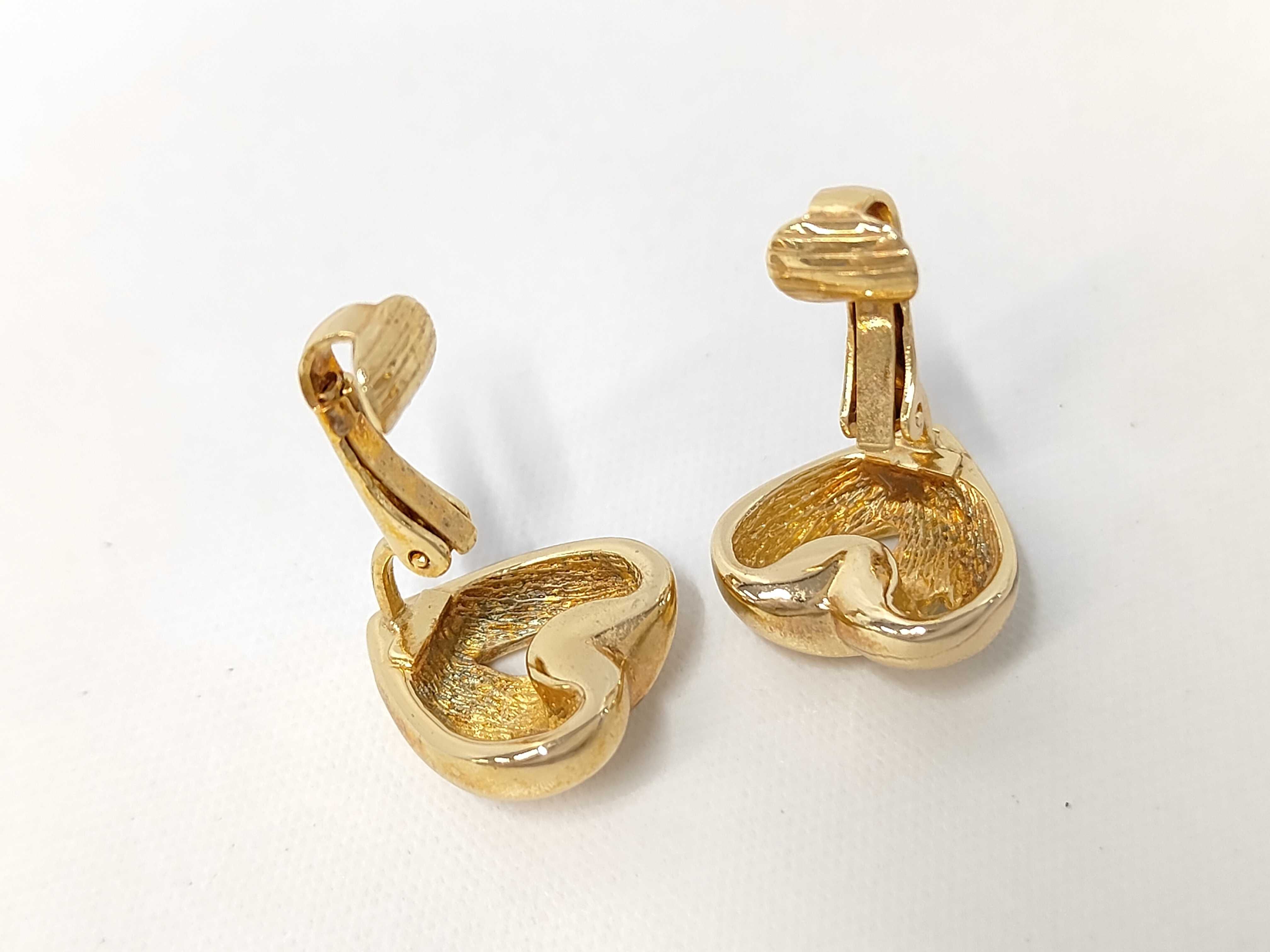 earrings — view 4