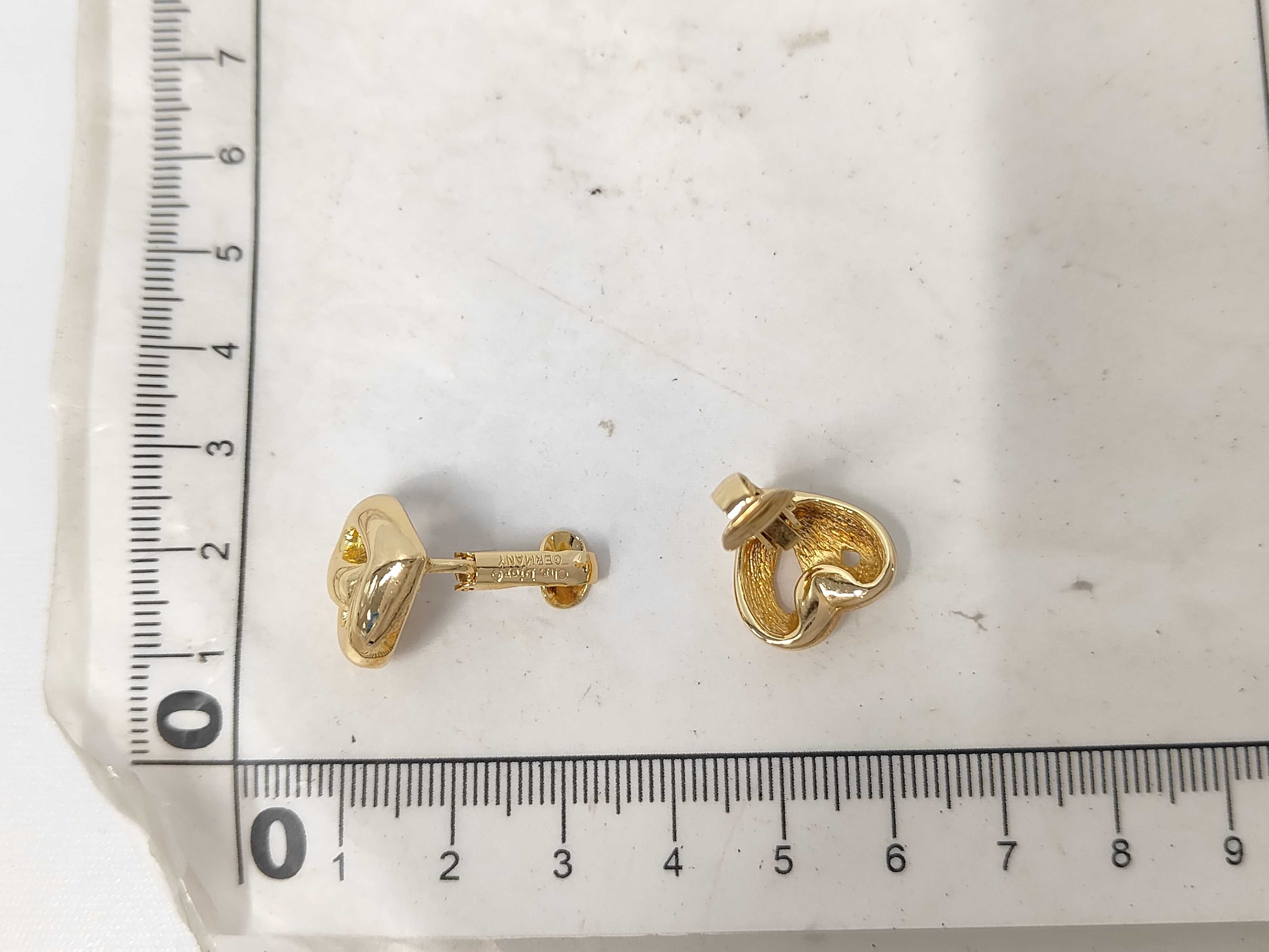 earrings — view 9