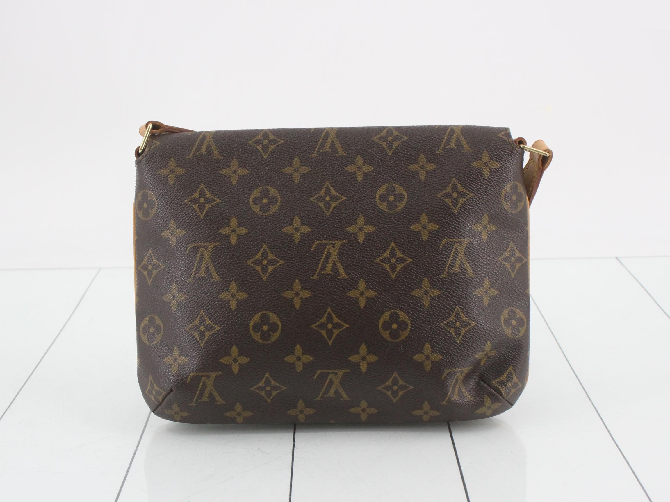 M51257 Musette Tango Short Shoulder Bag — view 2