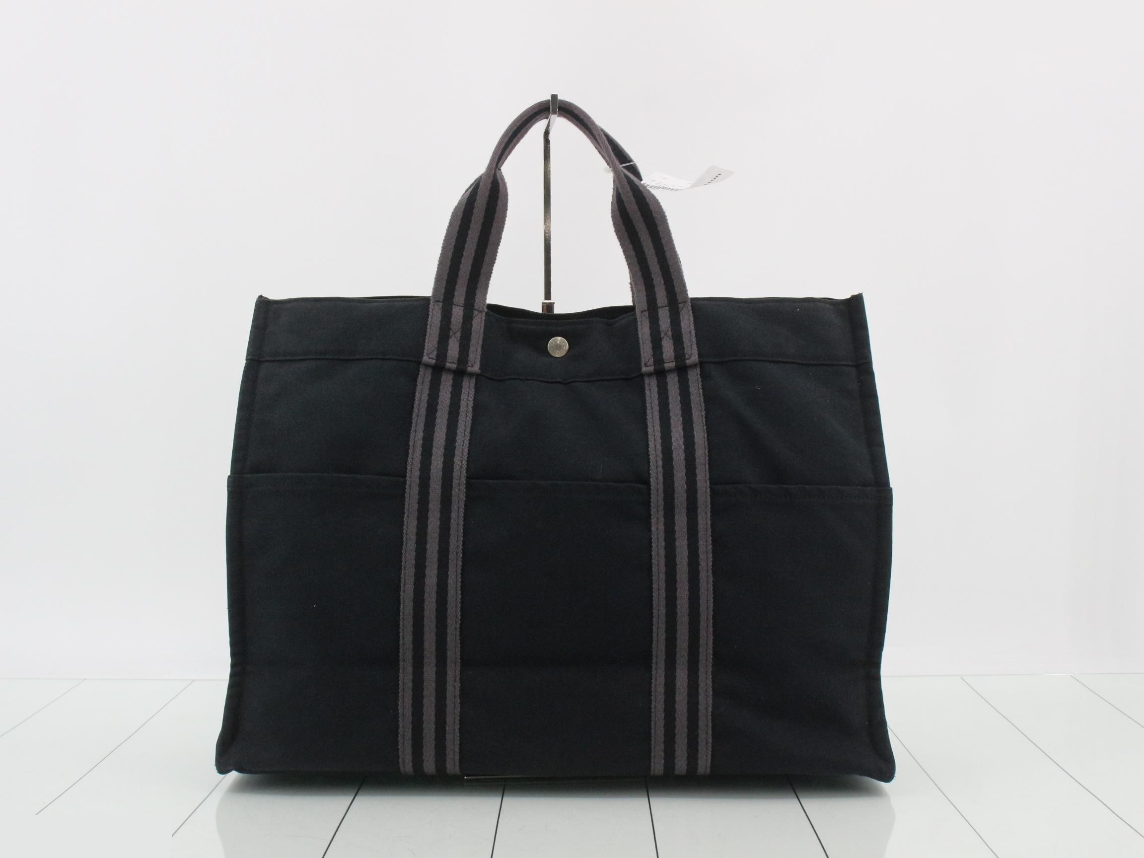 Fooltout MM Tote Bag — view 2