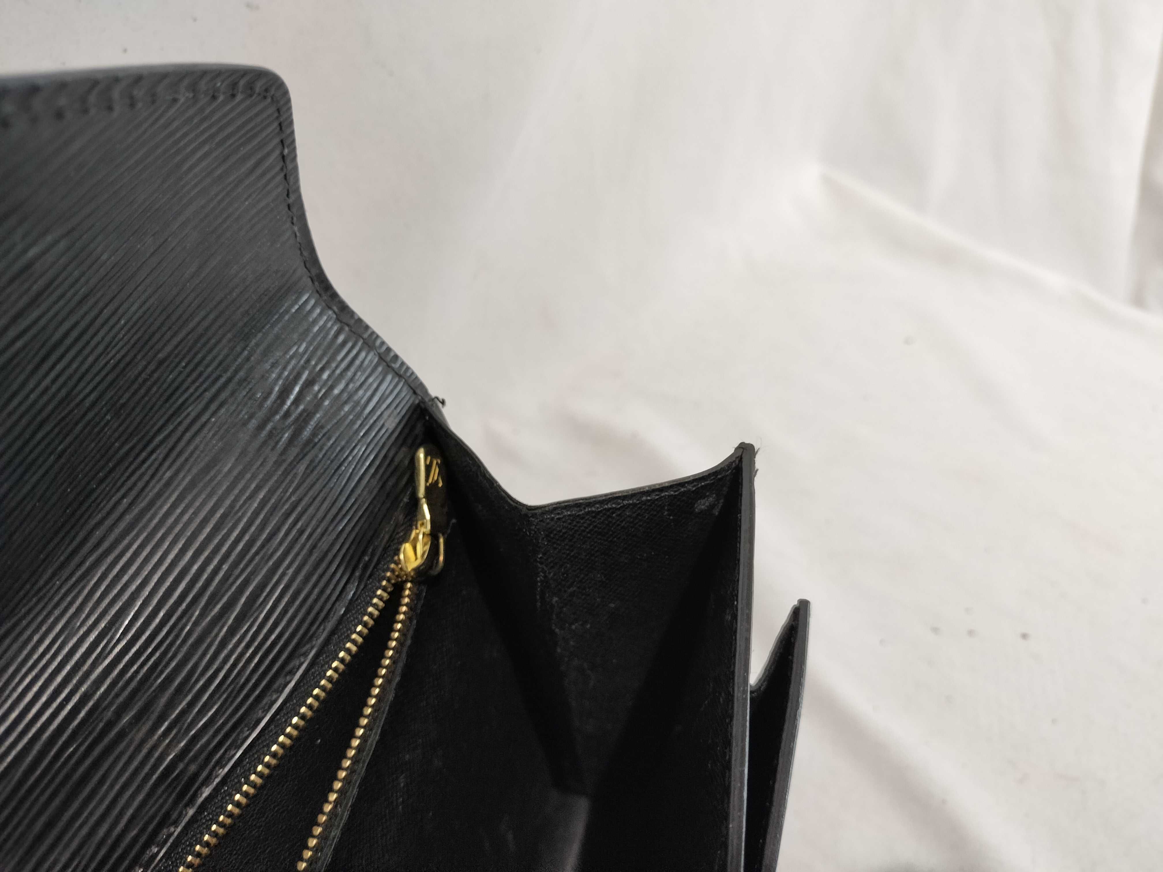 Epi Pochette Sellier Dragonne Second Bag — view 12