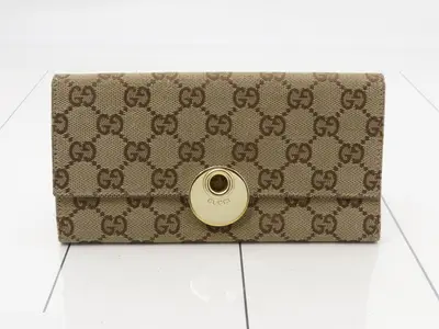 long wallet