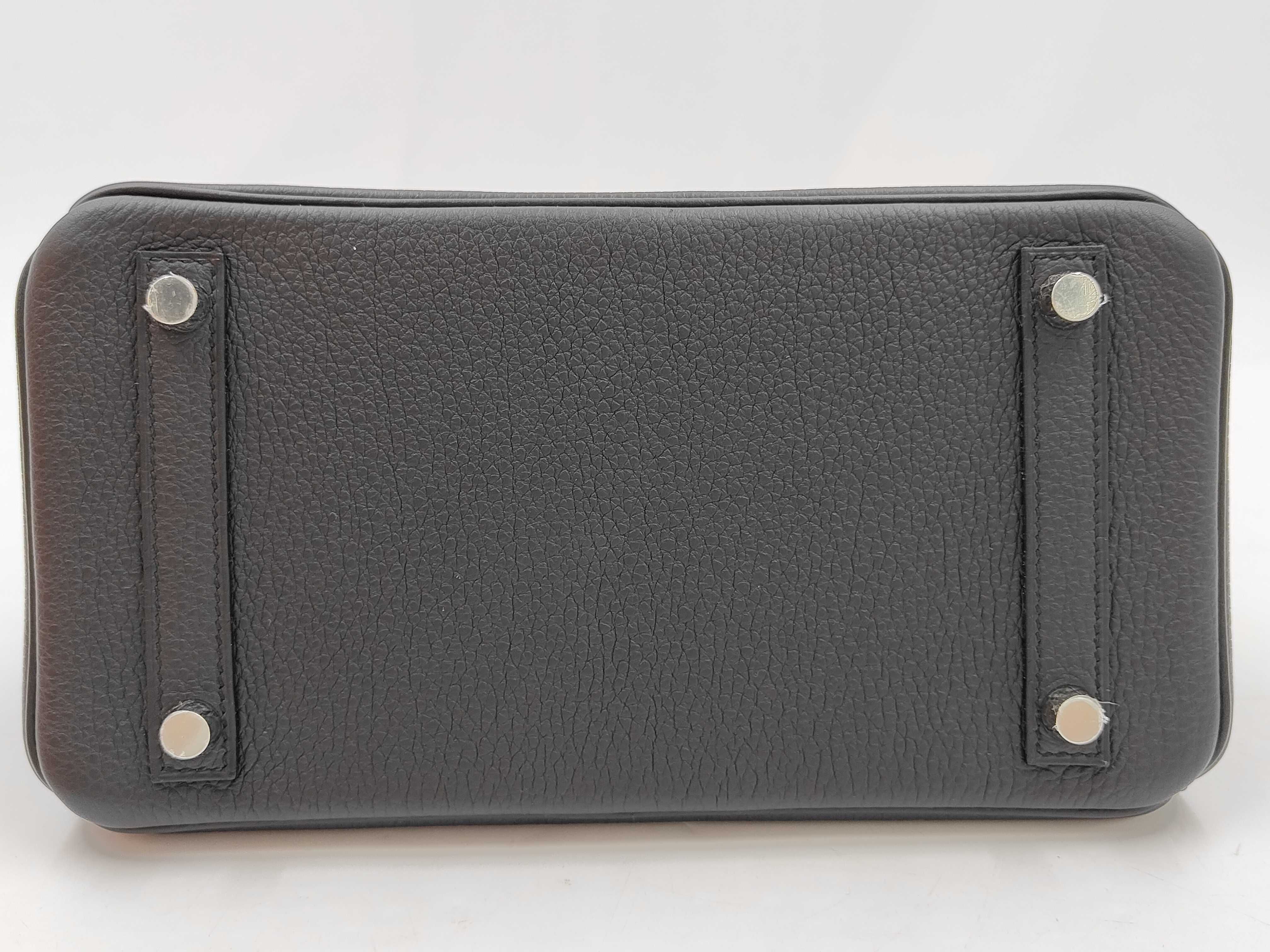 Birkin 25 Black Handbag (K stamp, Togo leather, matte silver hardware) — view 5