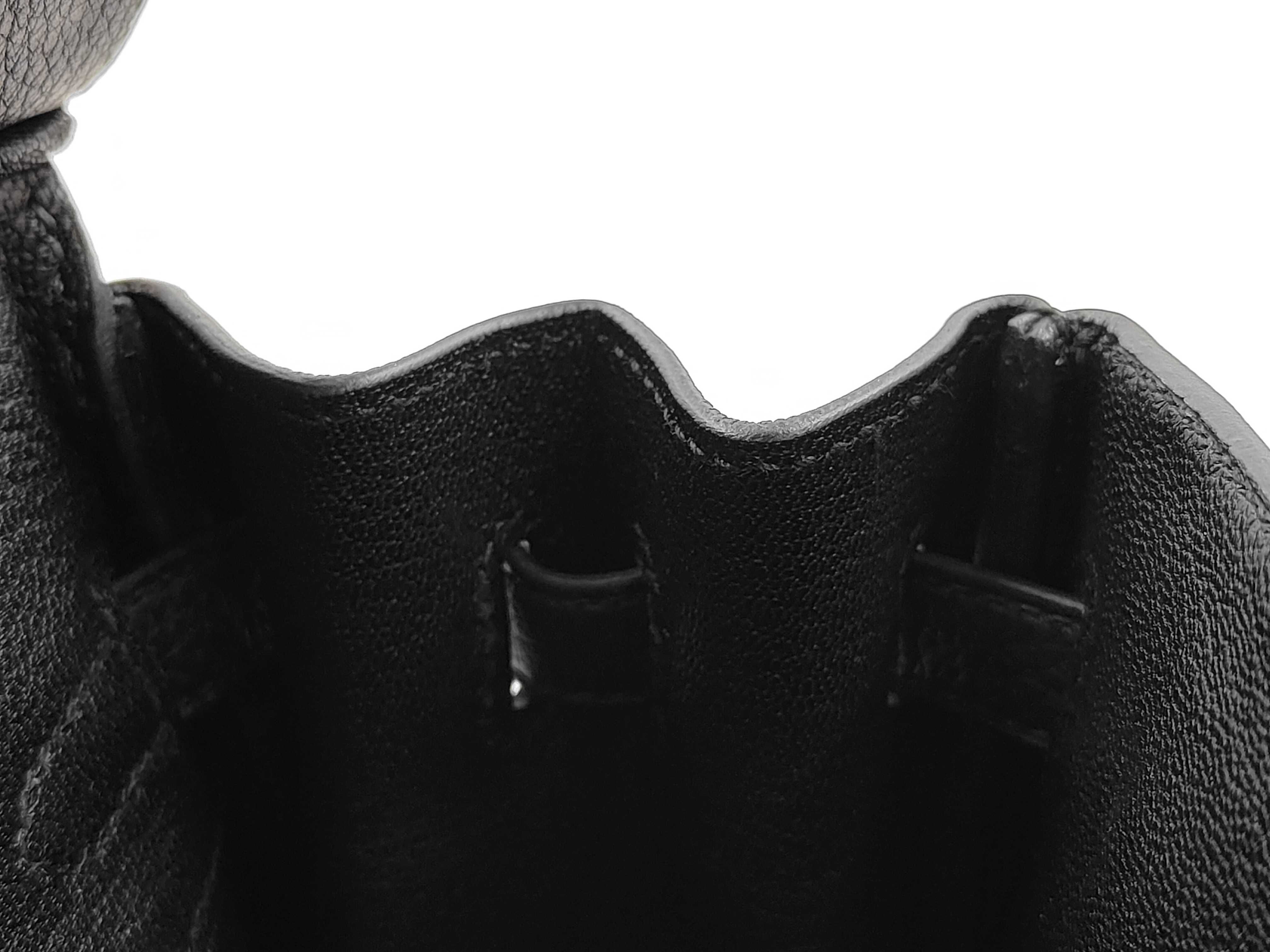 Birkin 25 Black Handbag (K stamp, Togo leather, matte silver hardware) — view 8