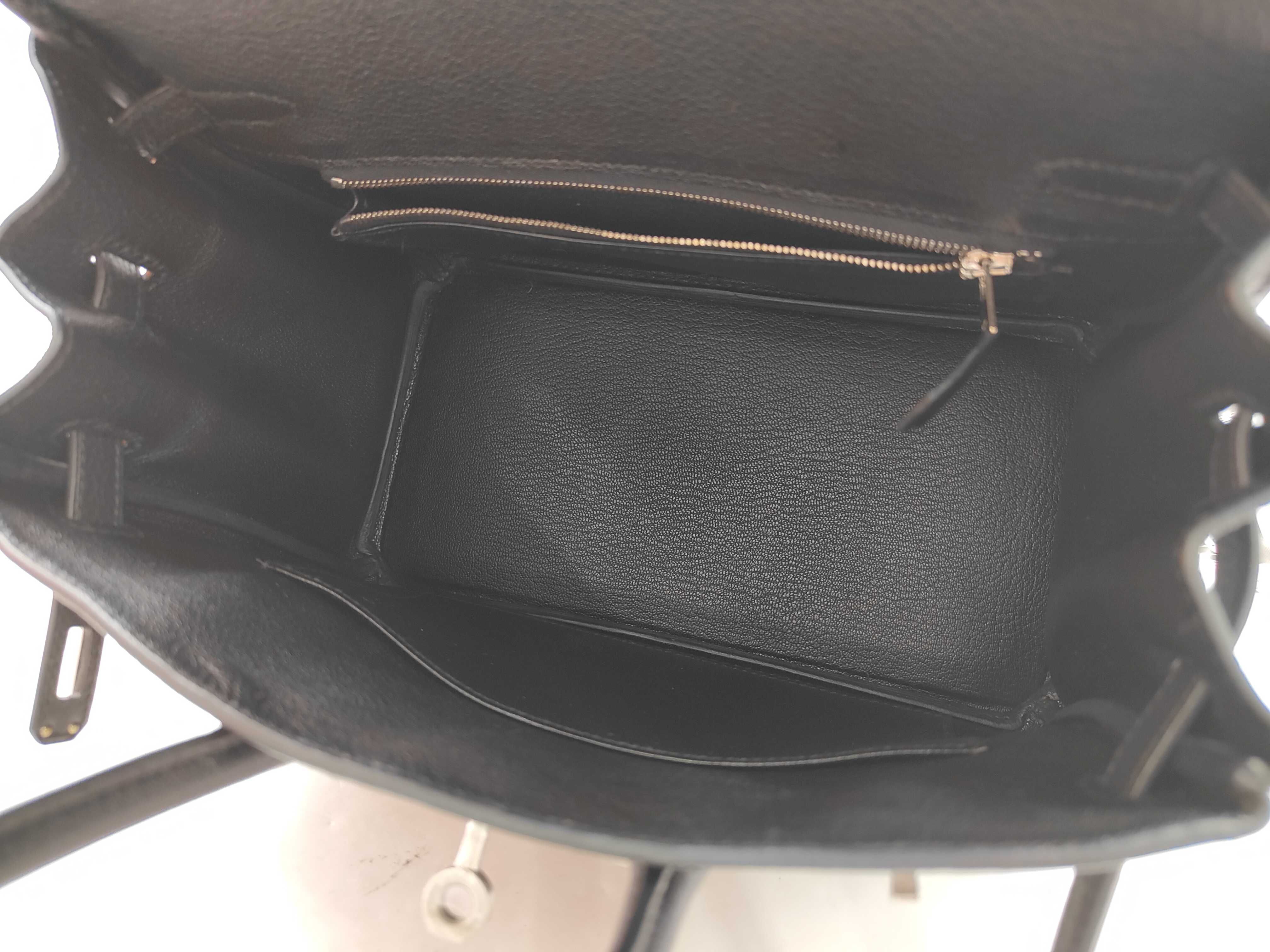 Birkin 25 Black Handbag (K stamp, Togo leather, matte silver hardware) — view 9