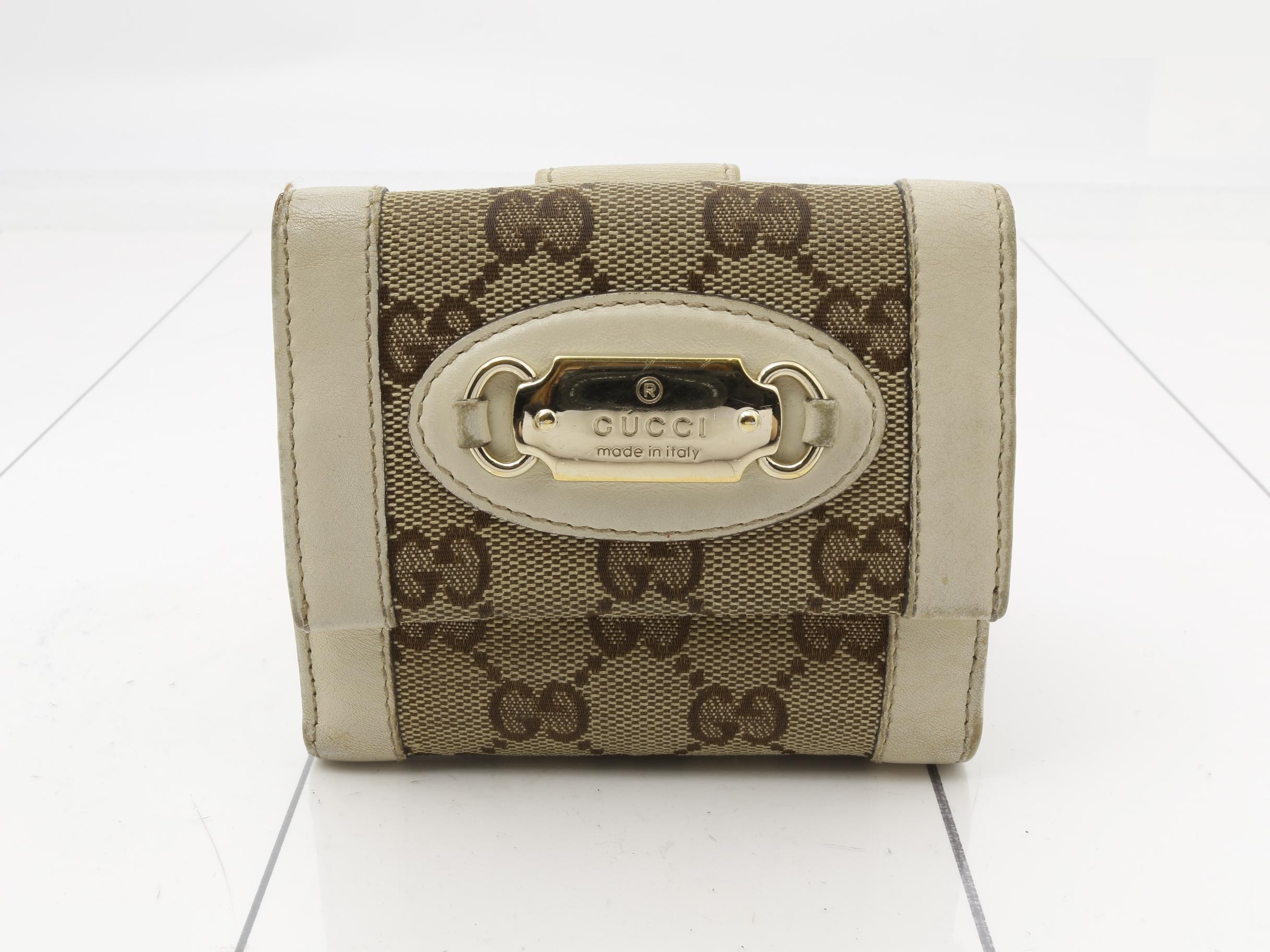 Double snap wallet