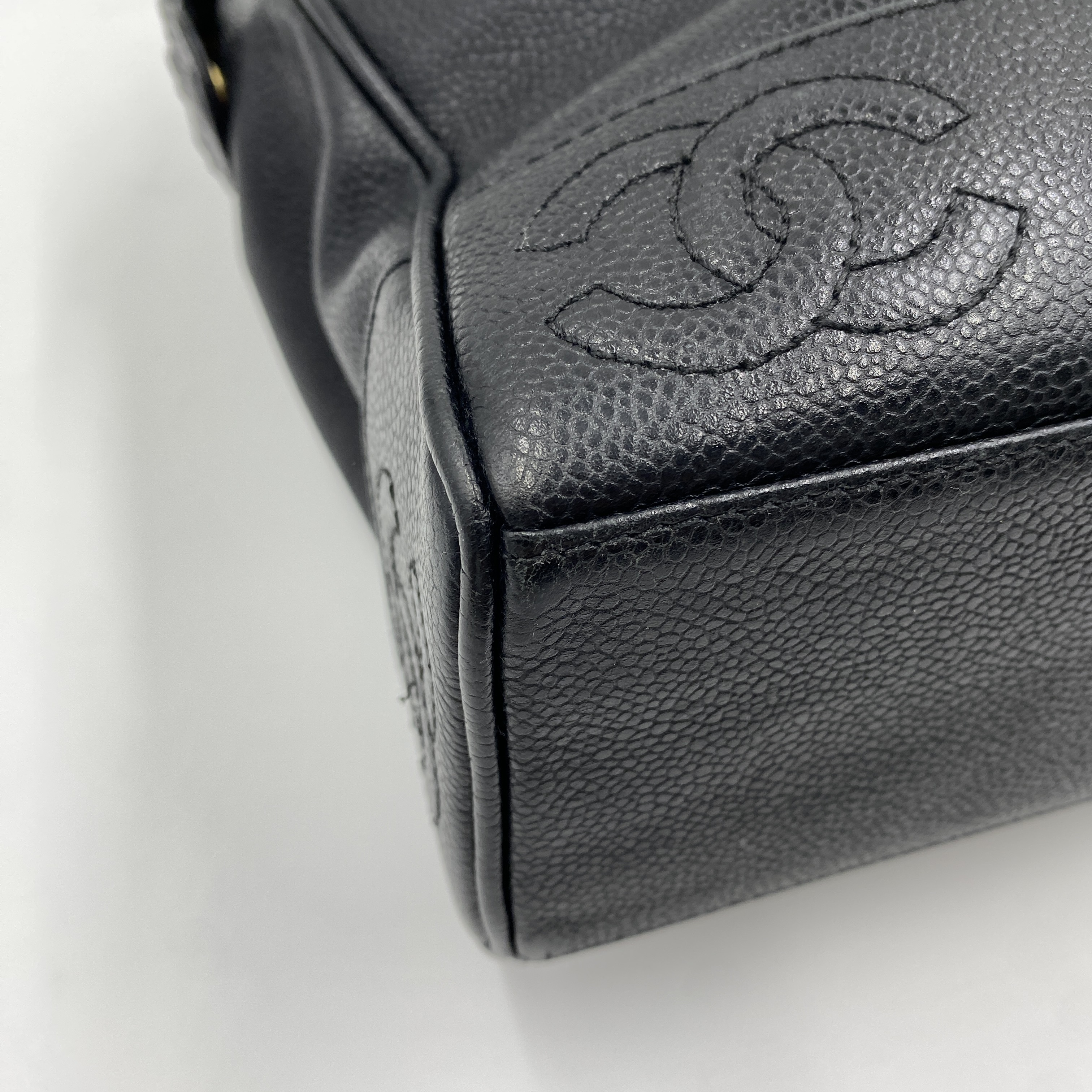 Triple Coco Caviar Chain Tote Bag (Series 4) — view 9