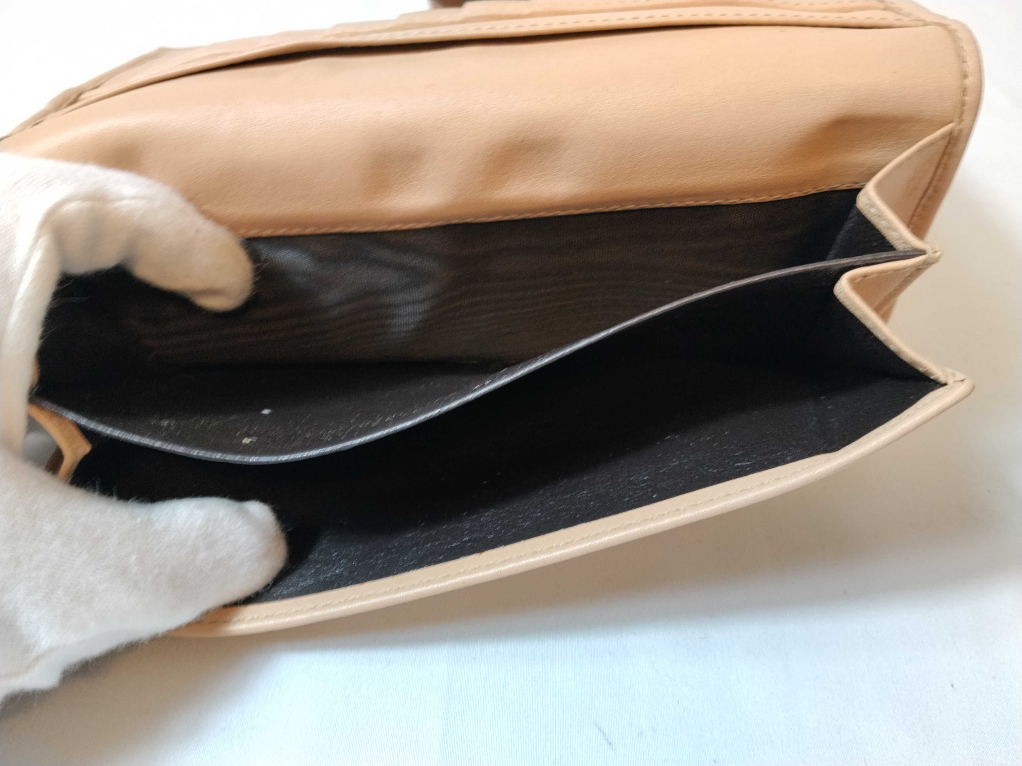 GG Canvas Heart Logo Long Wallet 251861 Wallet — view 13