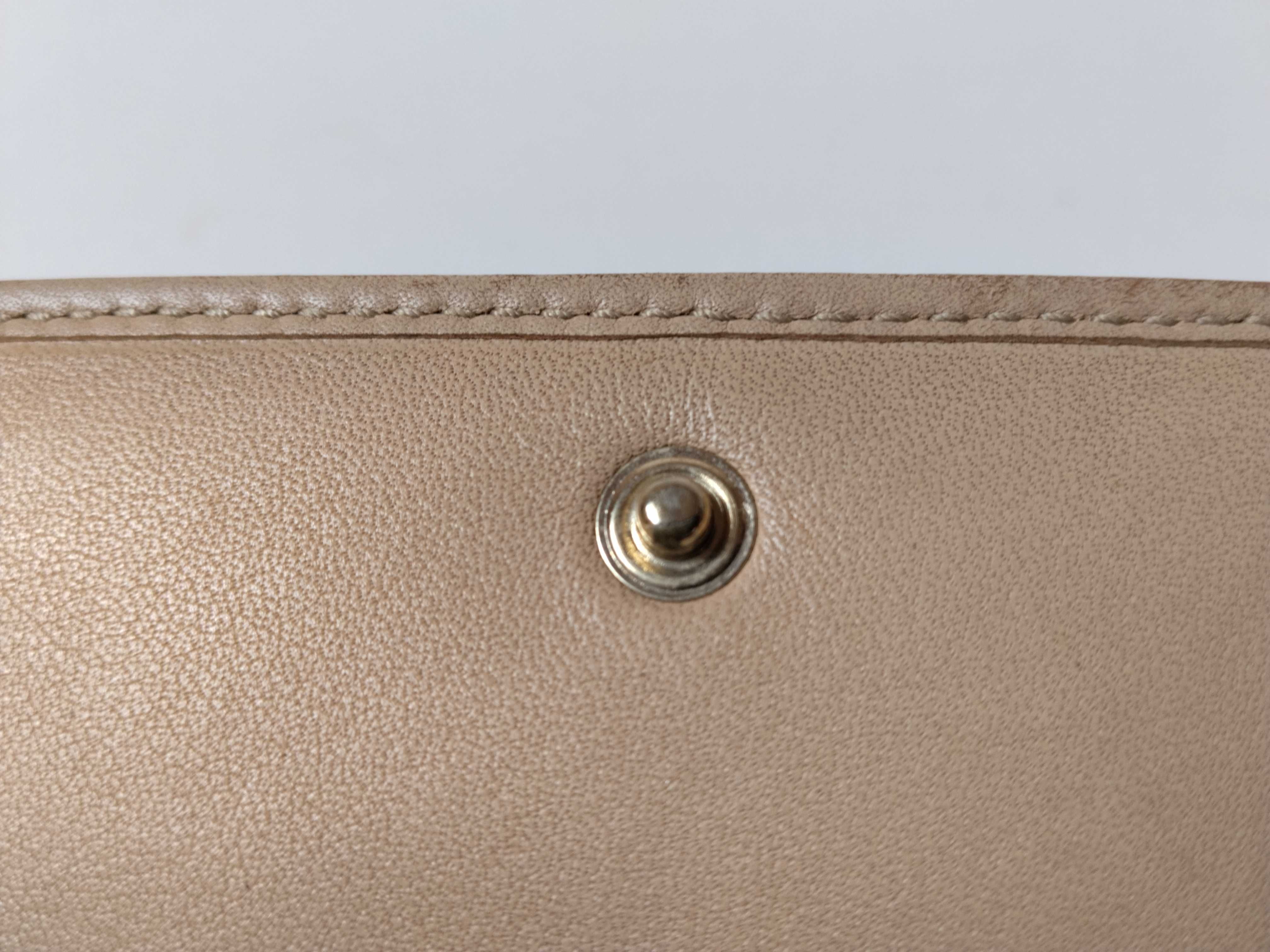 GG Canvas Heart Logo Long Wallet 251861 Wallet — view 8