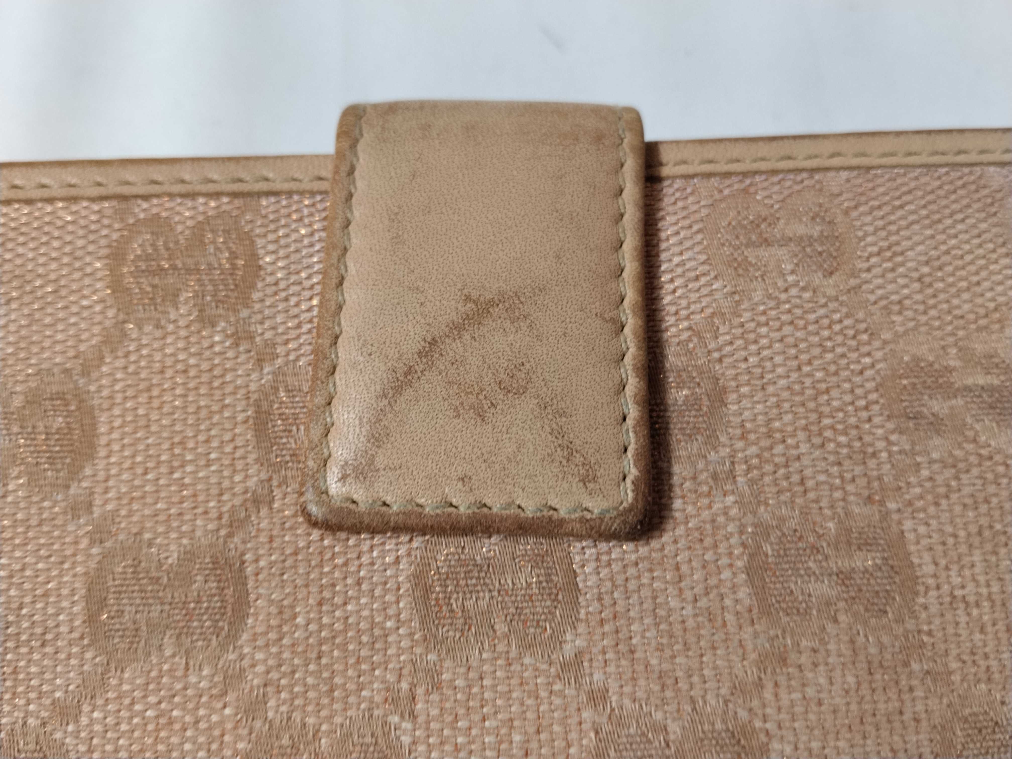 GG Canvas Heart Logo Long Wallet 251861 Wallet — view 9