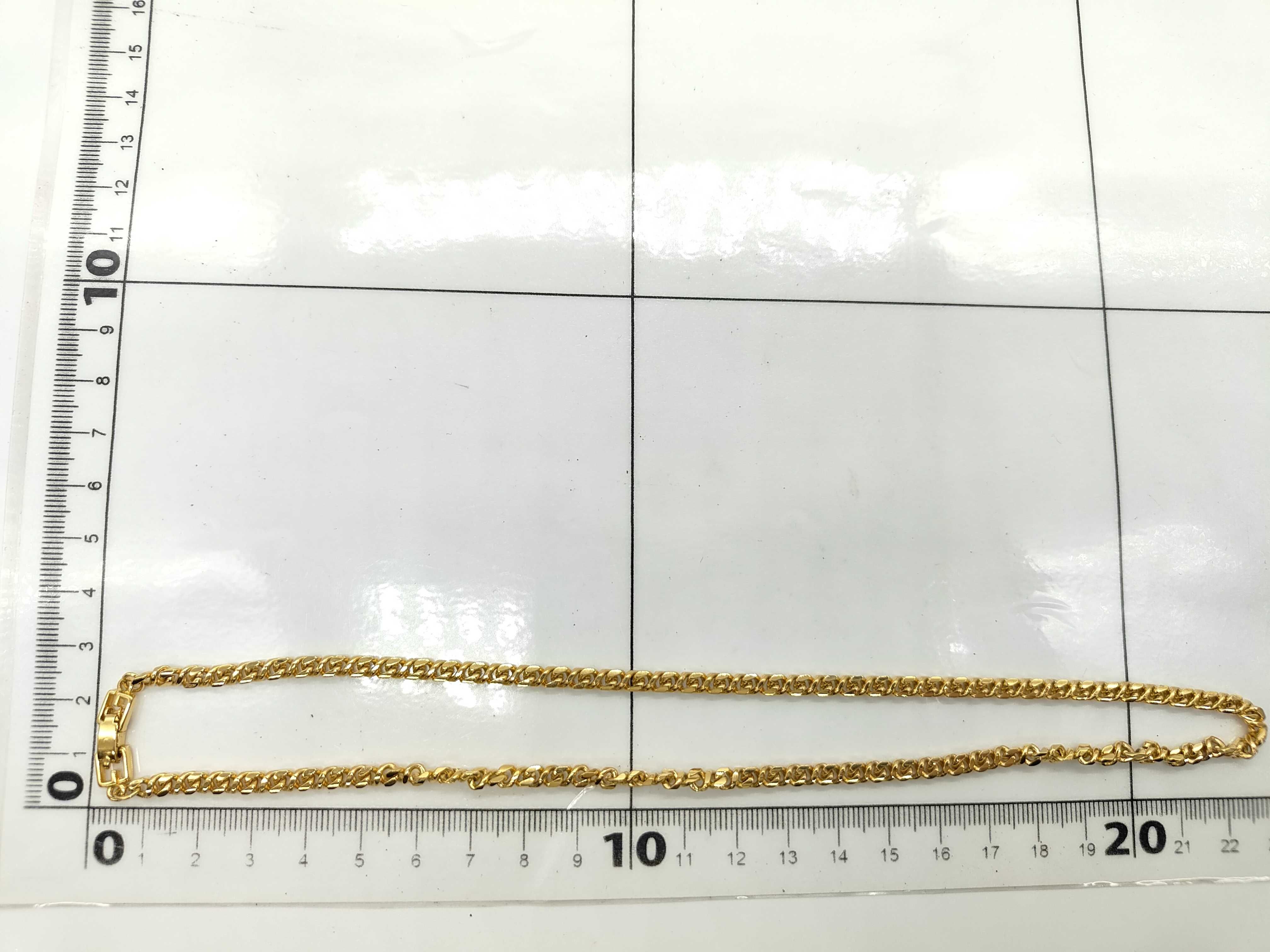 Vintage Gold Chain Necklace with G Logo — view 6