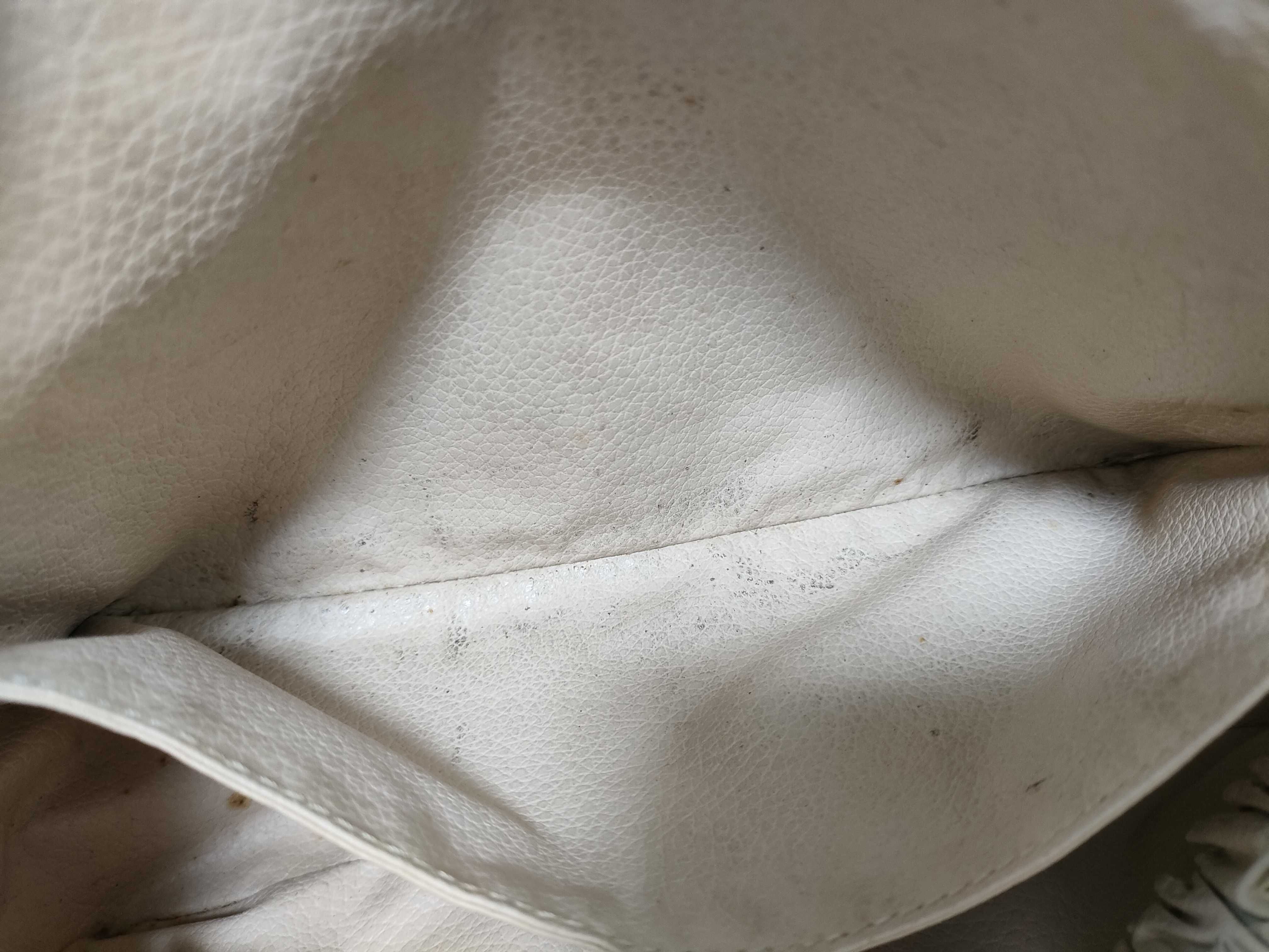 Monogram Louis Vuitton Pouch — view 9