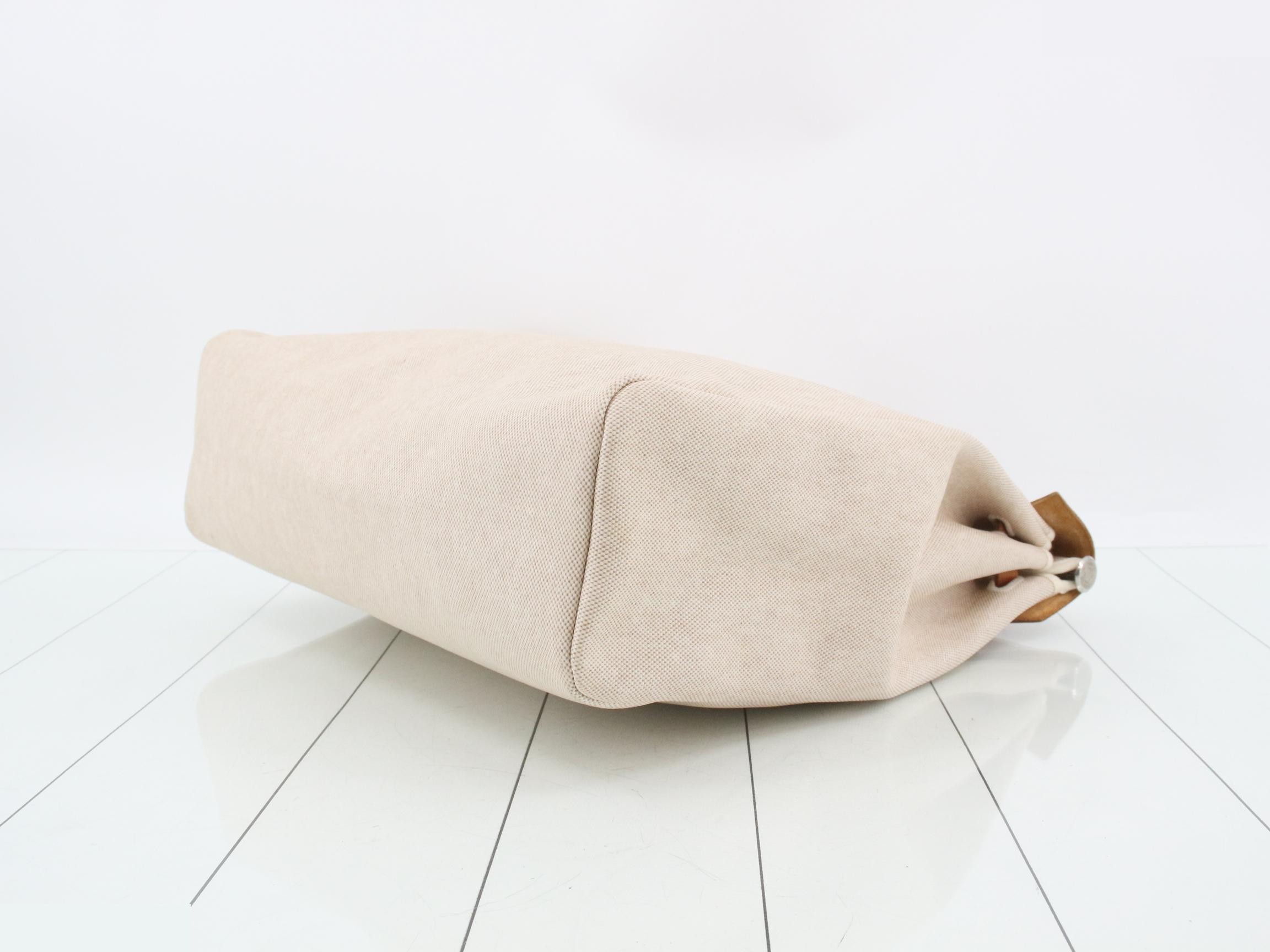 Ailebag MM D stamp — view 6