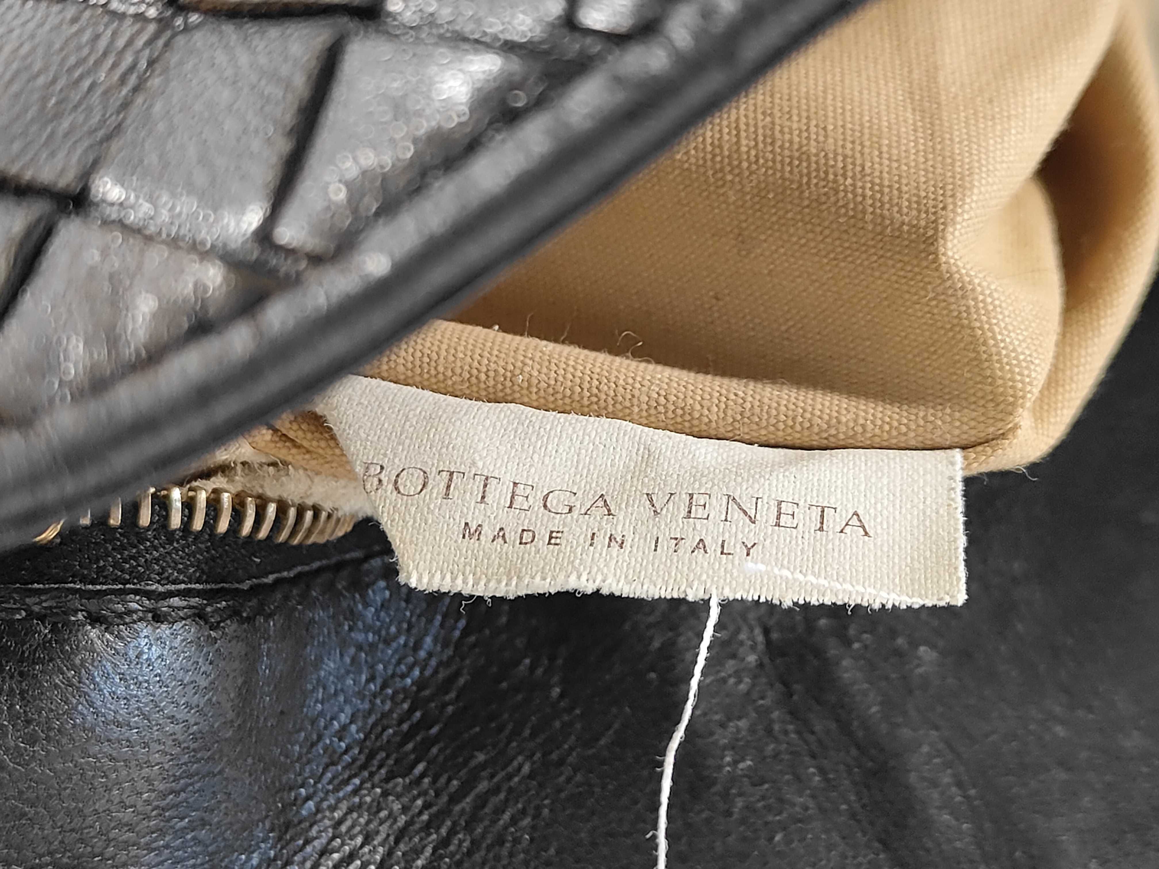 Intrecciato Bottega Veneta Intrecciato Leather Handbag Shoulder Bag — view 12