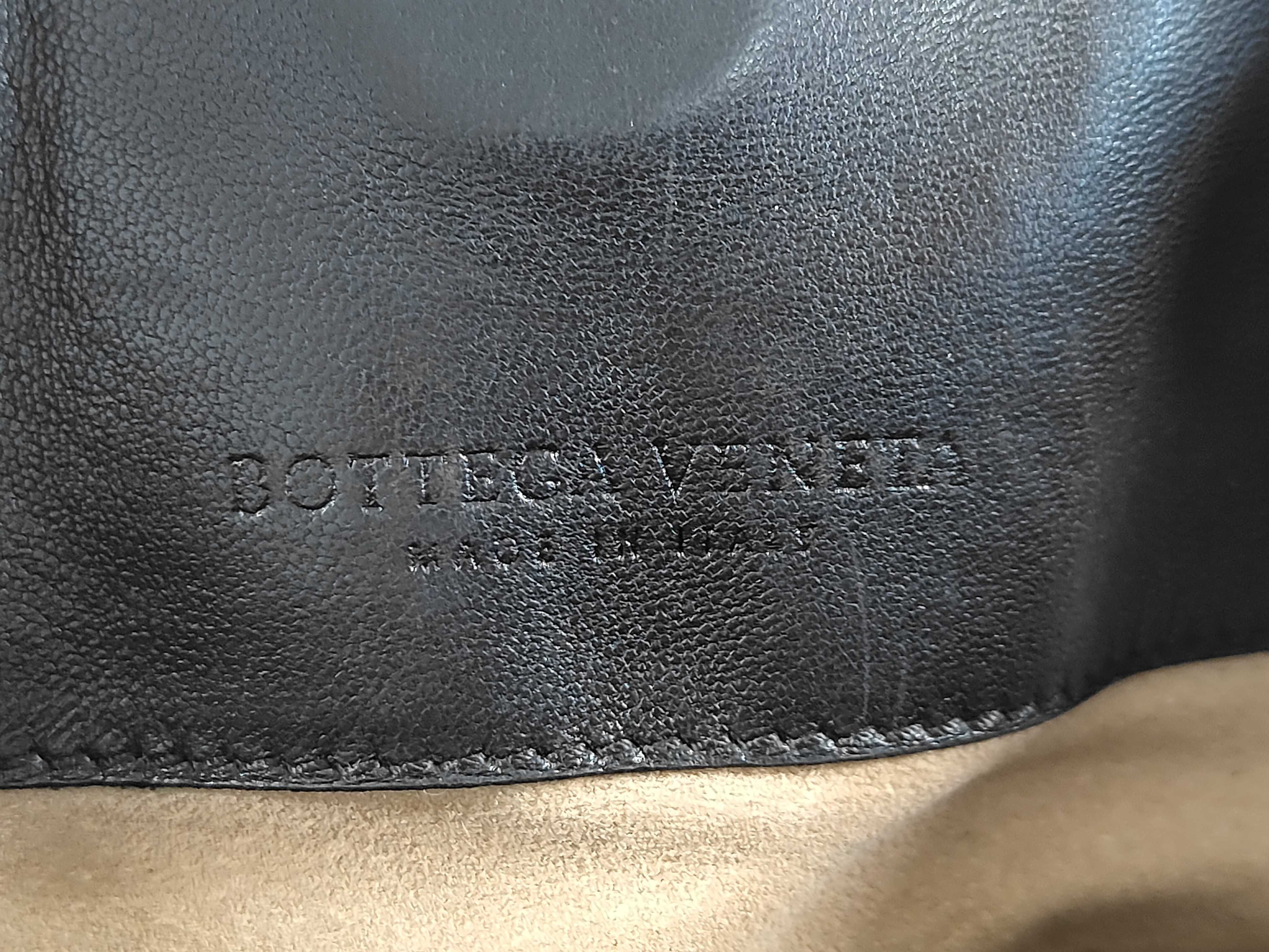 Intrecciato Bottega Veneta Intrecciato Leather Handbag Shoulder Bag — view 13