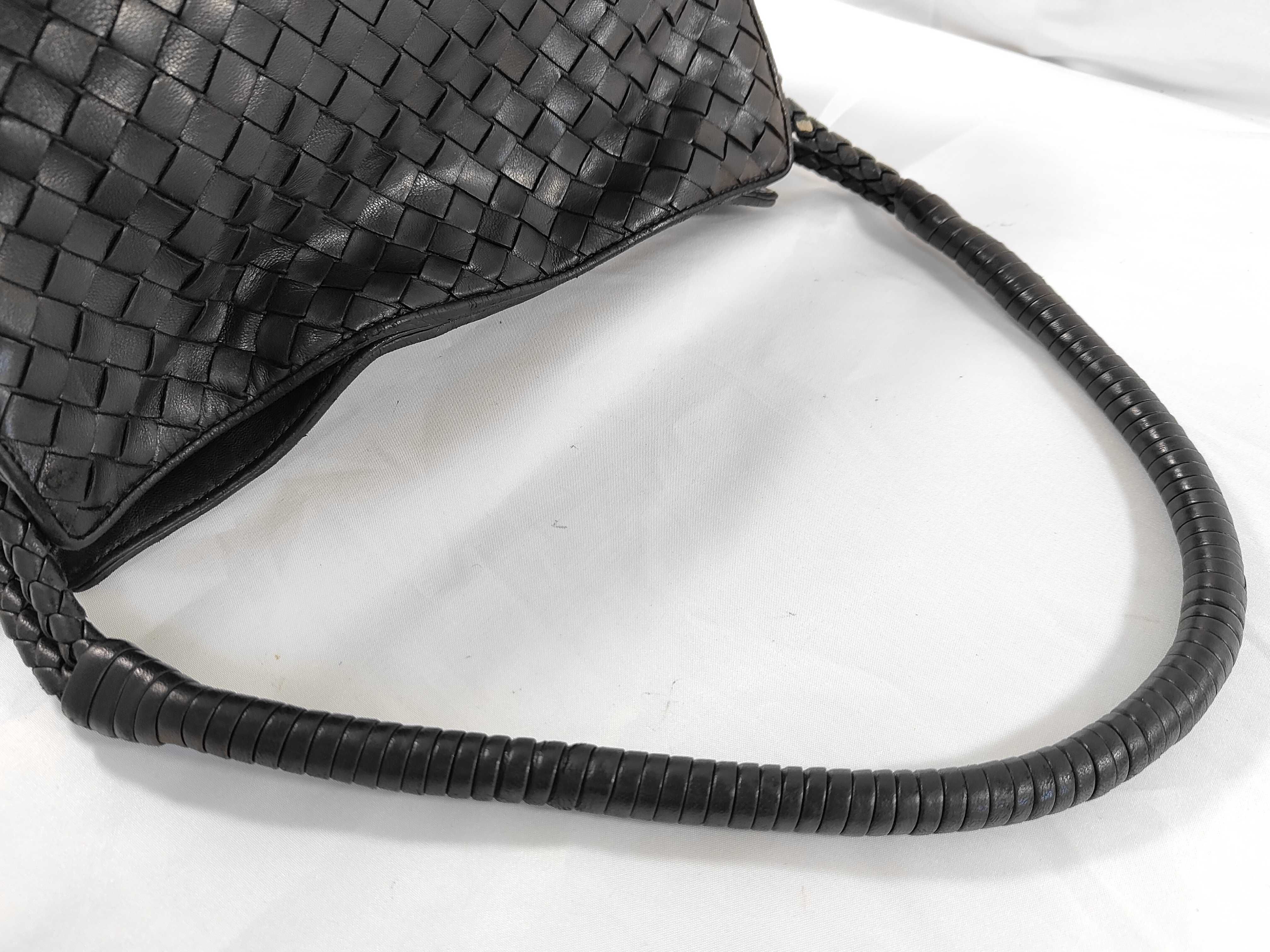 Intrecciato Bottega Veneta Intrecciato Leather Handbag Shoulder Bag — view 3