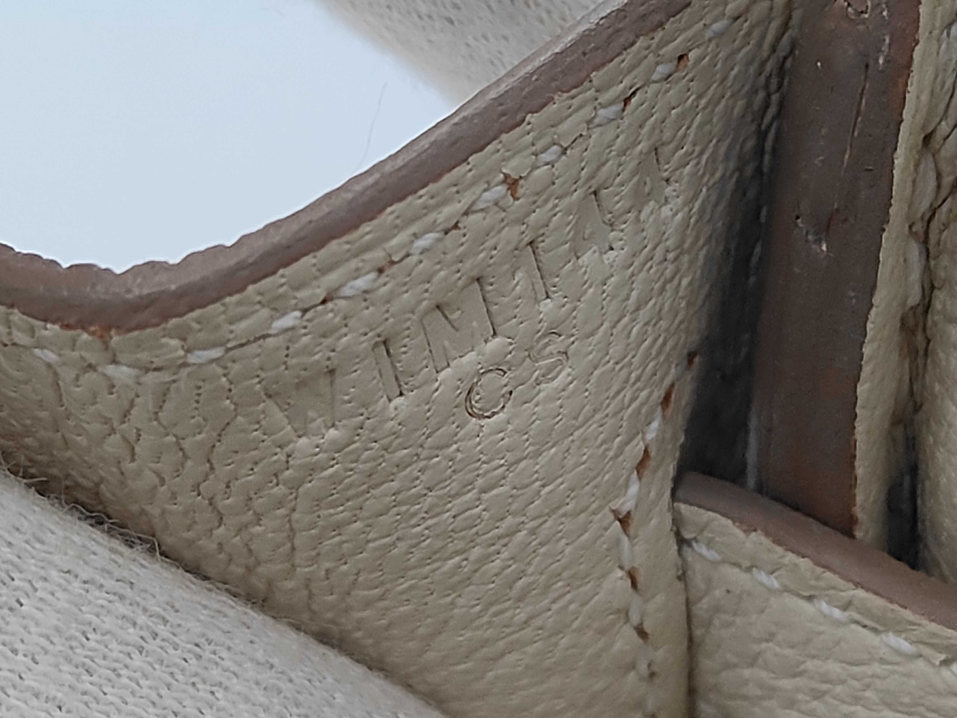 Birkin 25 Togo Leather, Gold Hardware, W Stamp Handbag — view 11