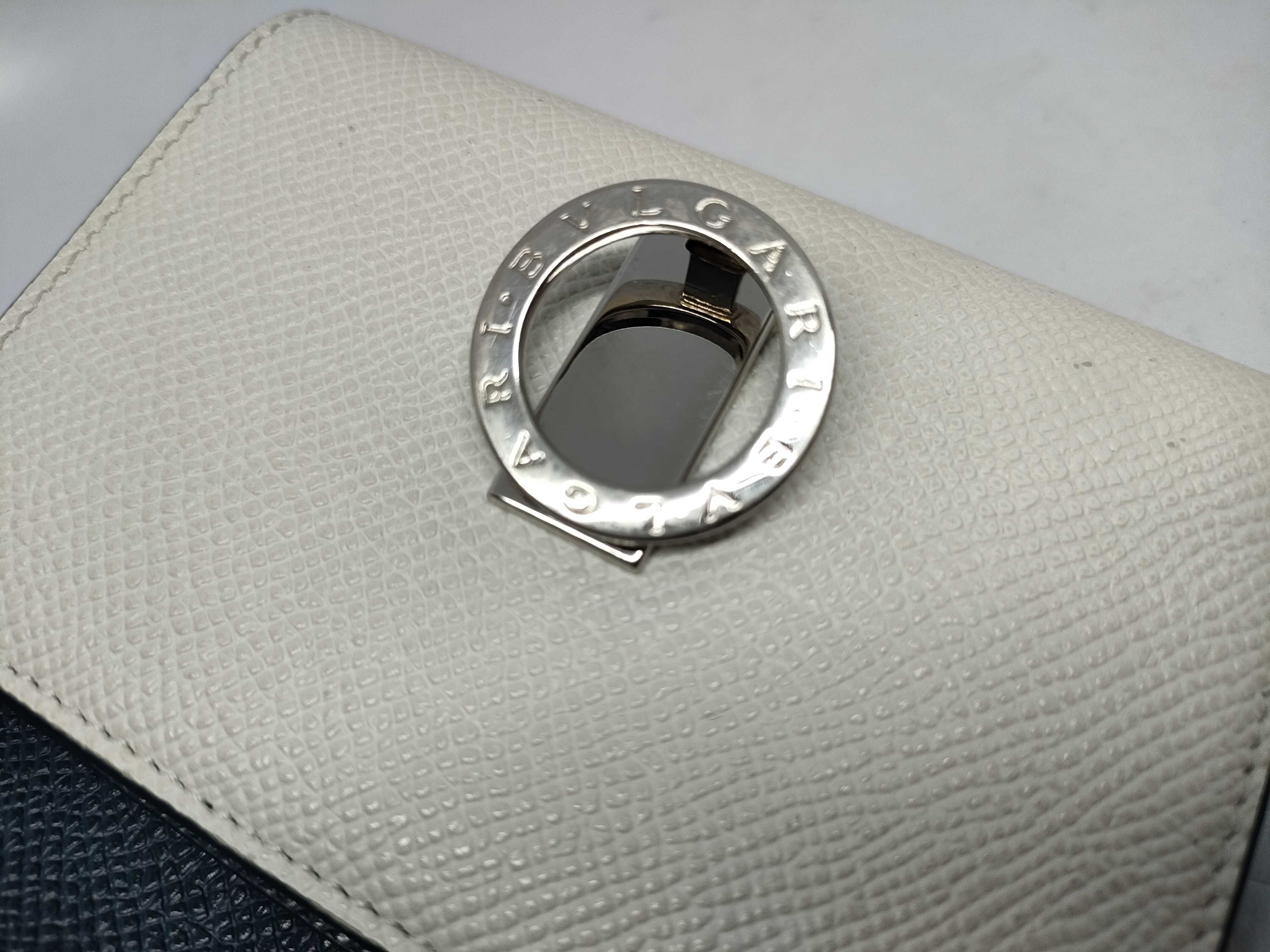 Tri-fold Compact Wallet with Box — view 11