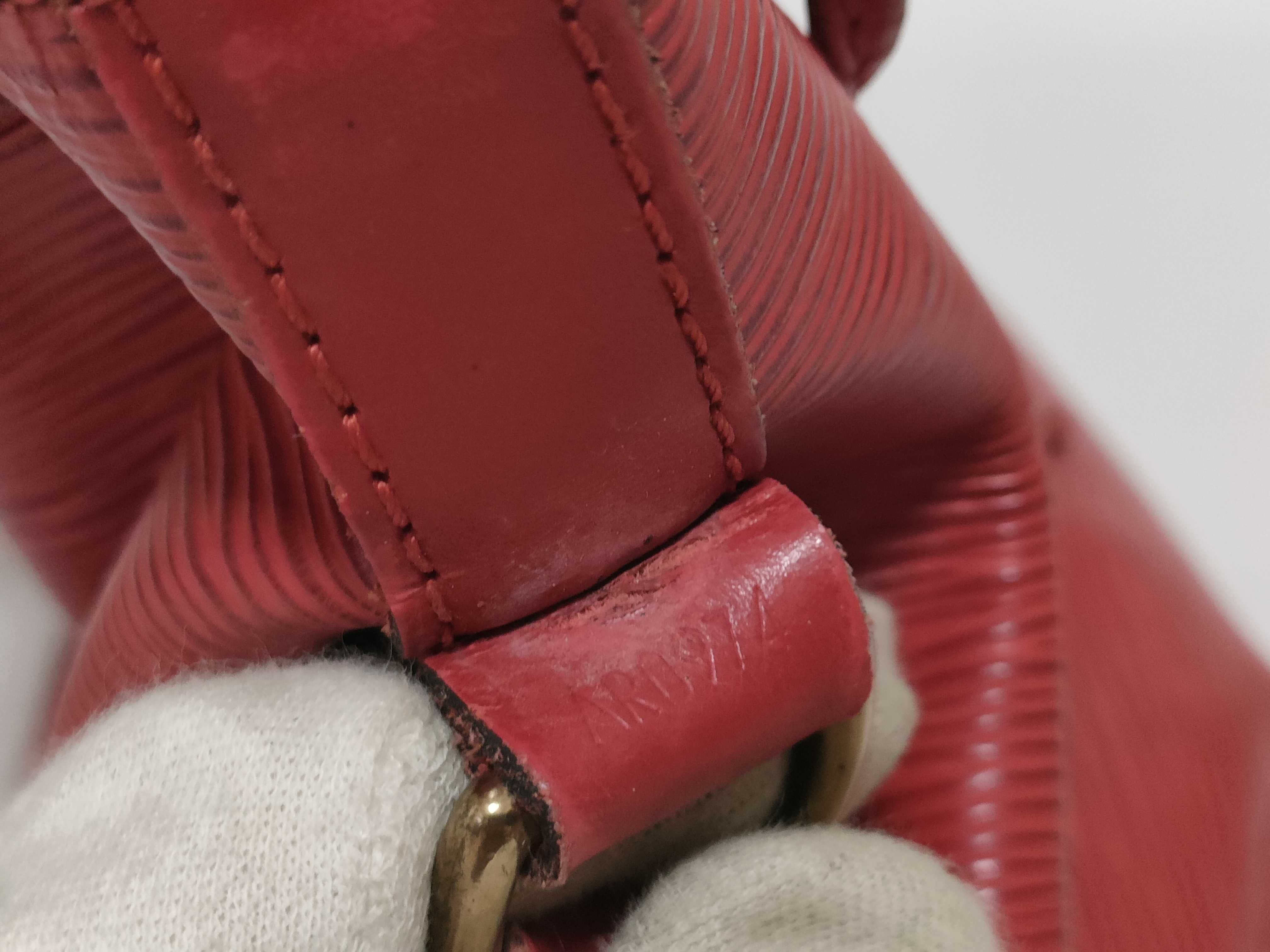 Epi LOUIS_VUITTON M44107 Petit Noe AR0974 Shoulder Bag — view 11