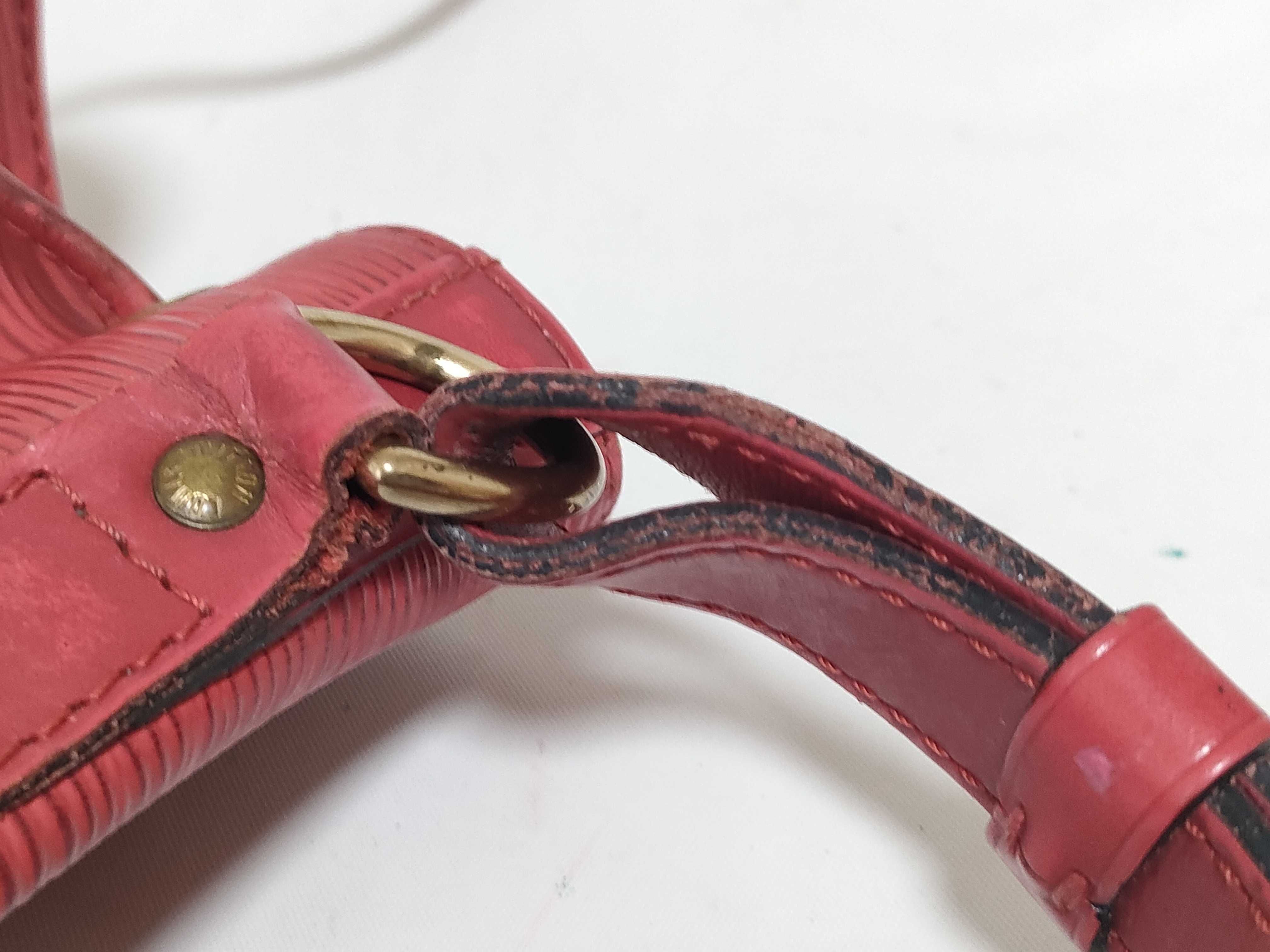 Epi LOUIS_VUITTON M44107 Petit Noe AR0974 Shoulder Bag — view 12