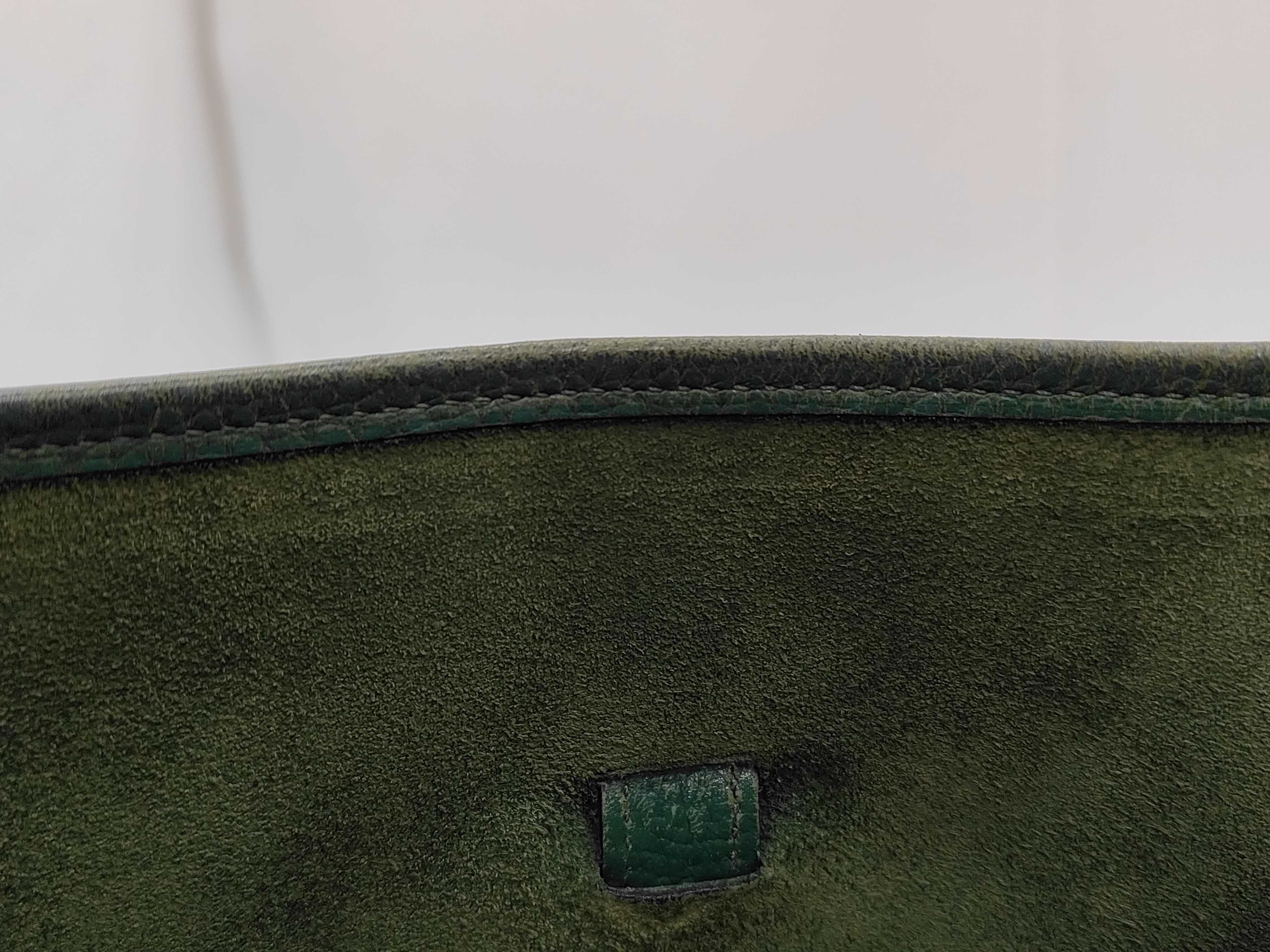 Evelyne GM Shoulder Bag, Green, Gold Hardware, B Stamp — view 12