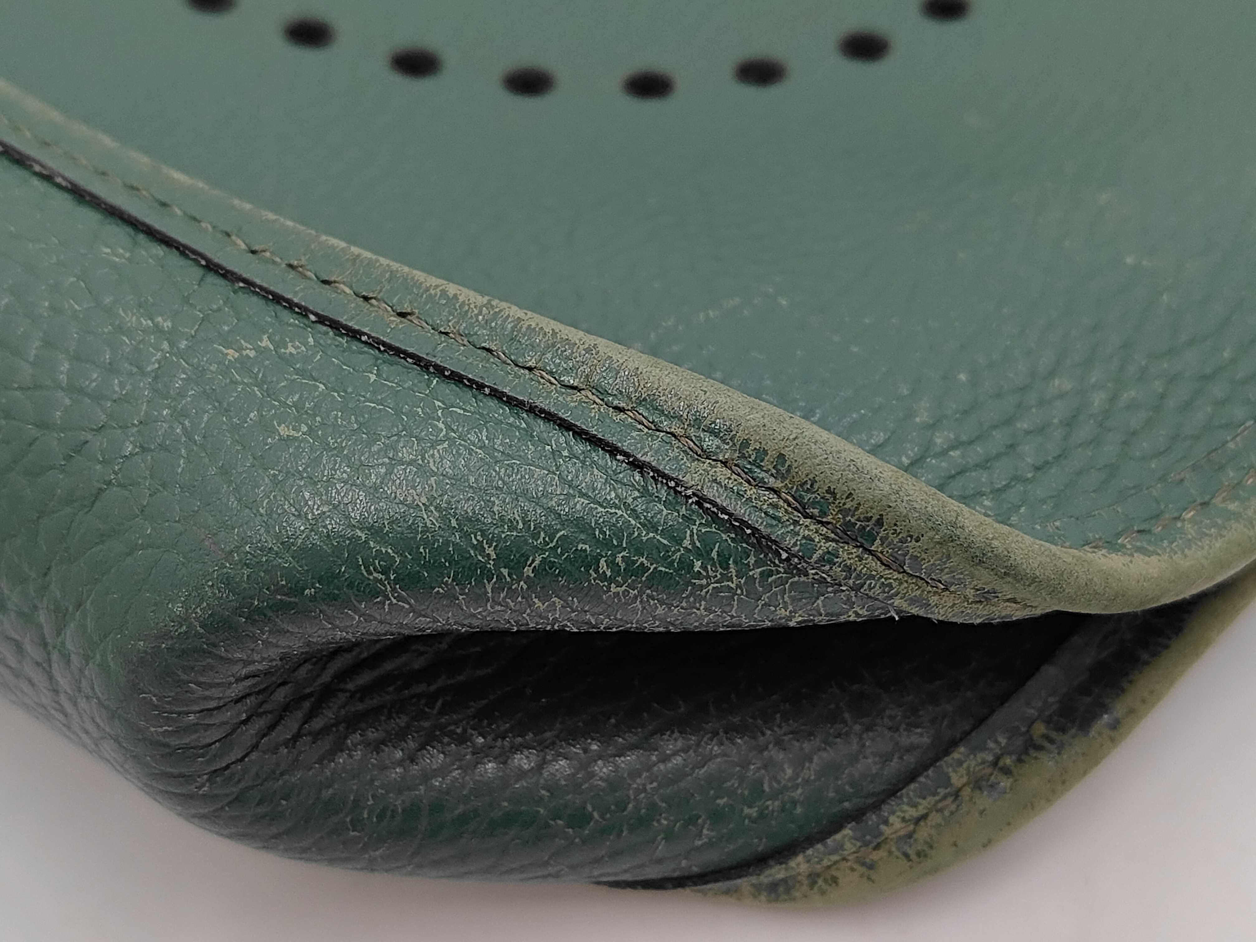 Evelyne GM Shoulder Bag, Green, Gold Hardware, B Stamp — view 7