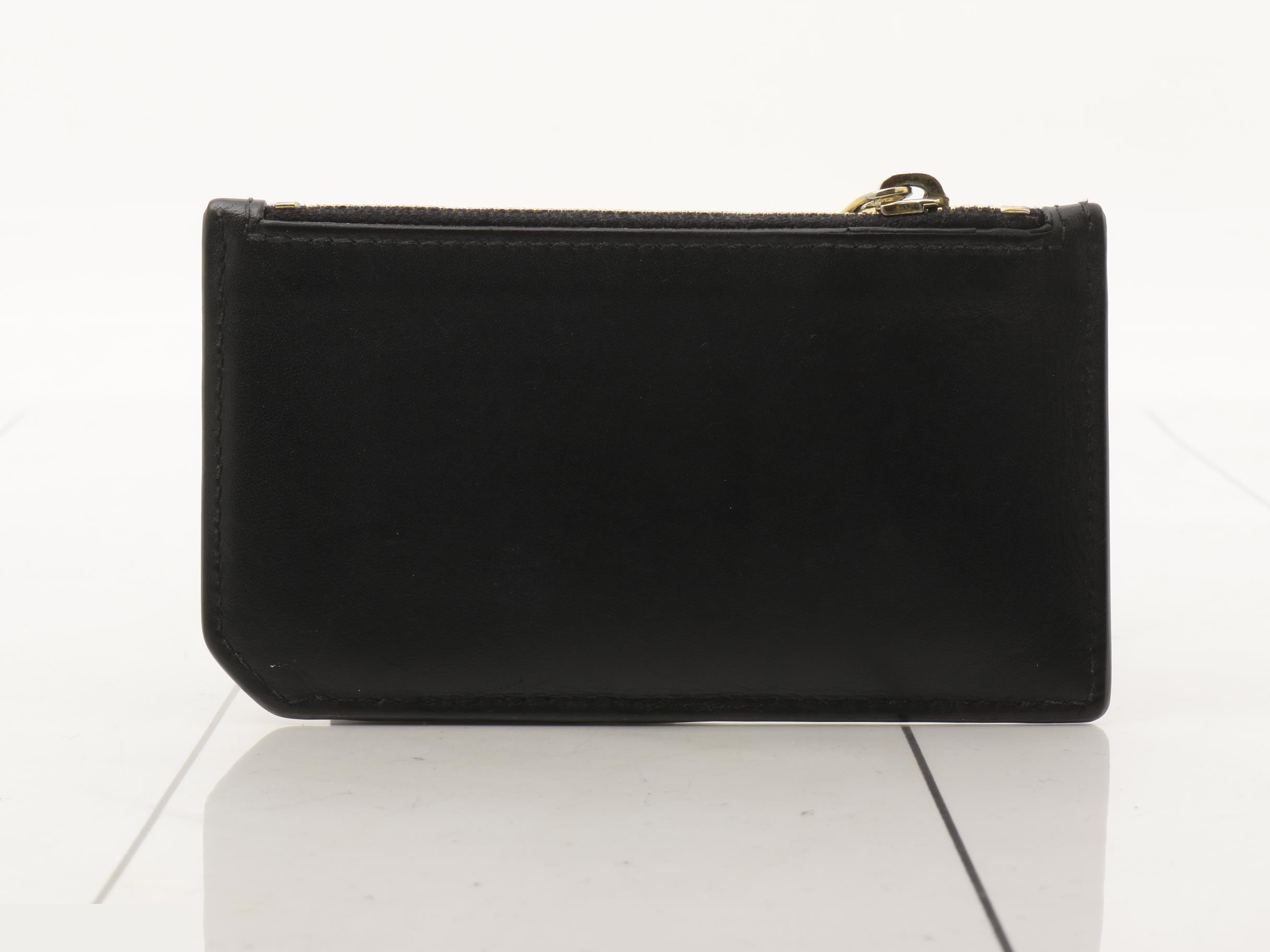 Card case (fragment case) — view 2