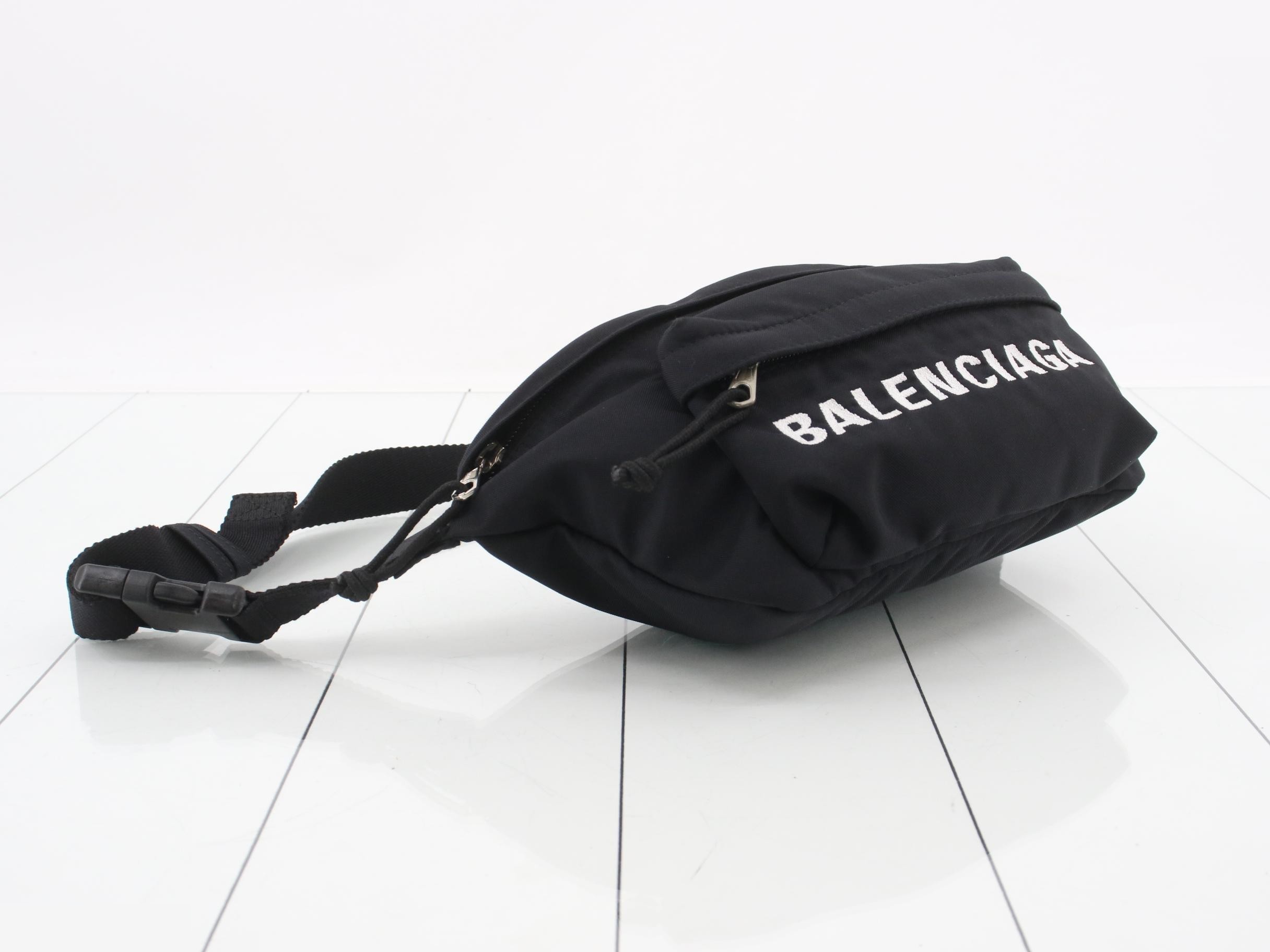 Other lines: Bags and waist bags — view 5