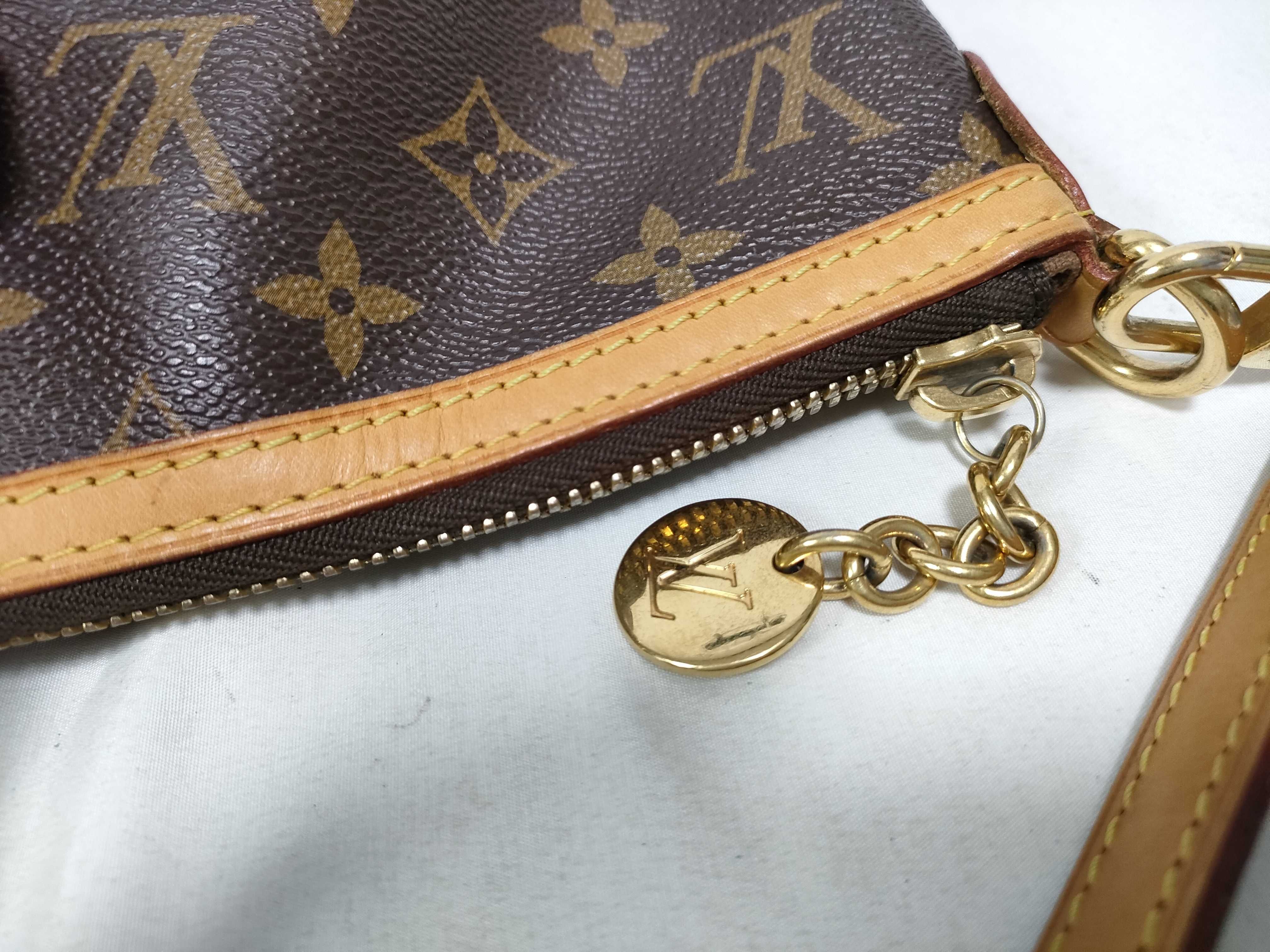 Monogram Louis Vuitton Monogram Handbag Shoulder Bag — view 10