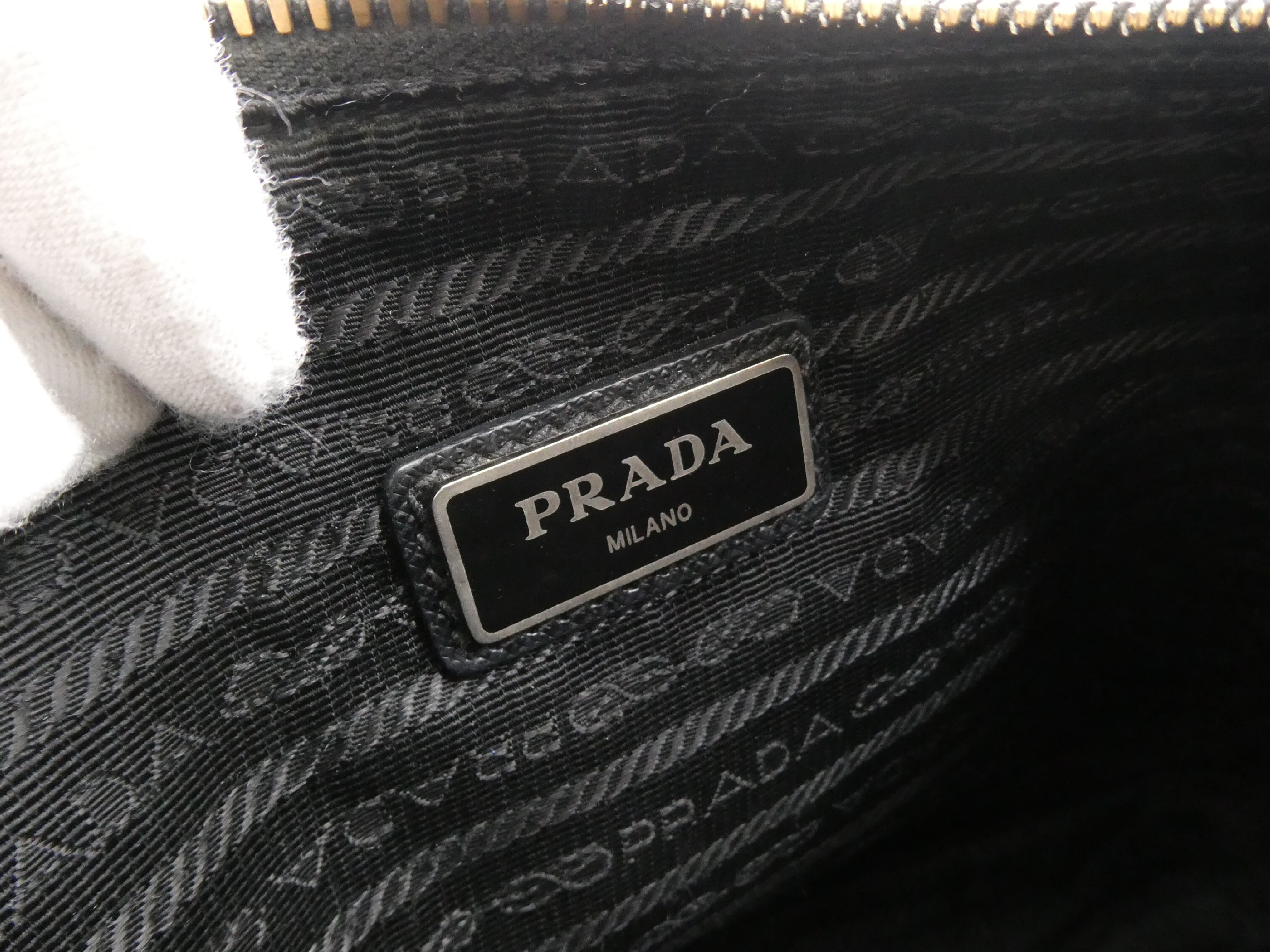logo plate nylon leather shoulder bag — view 8