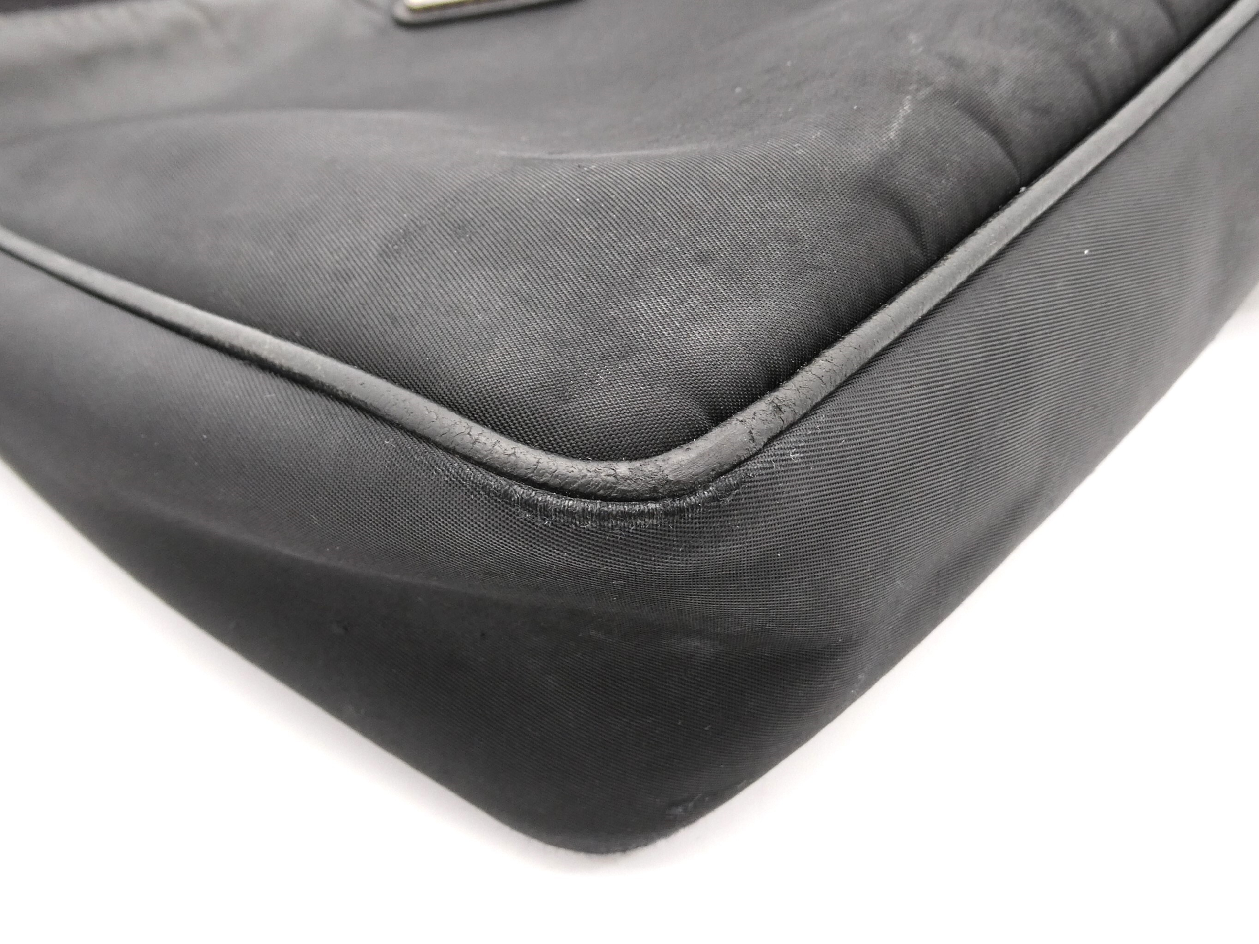 logo plate nylon leather shoulder bag — view 10