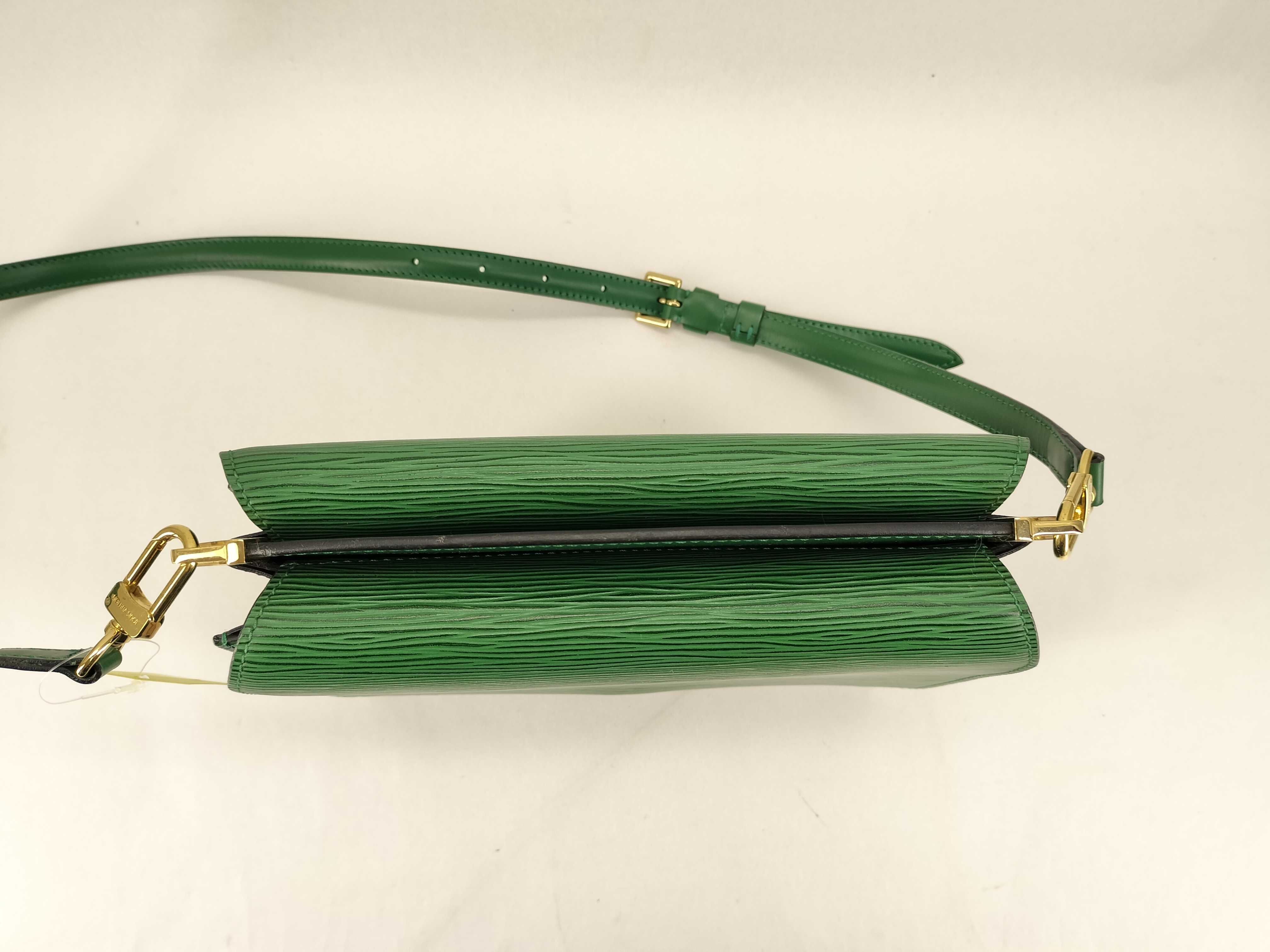 Epi M52364 Grenelle Borneo Green Shoulder Bag — view 8