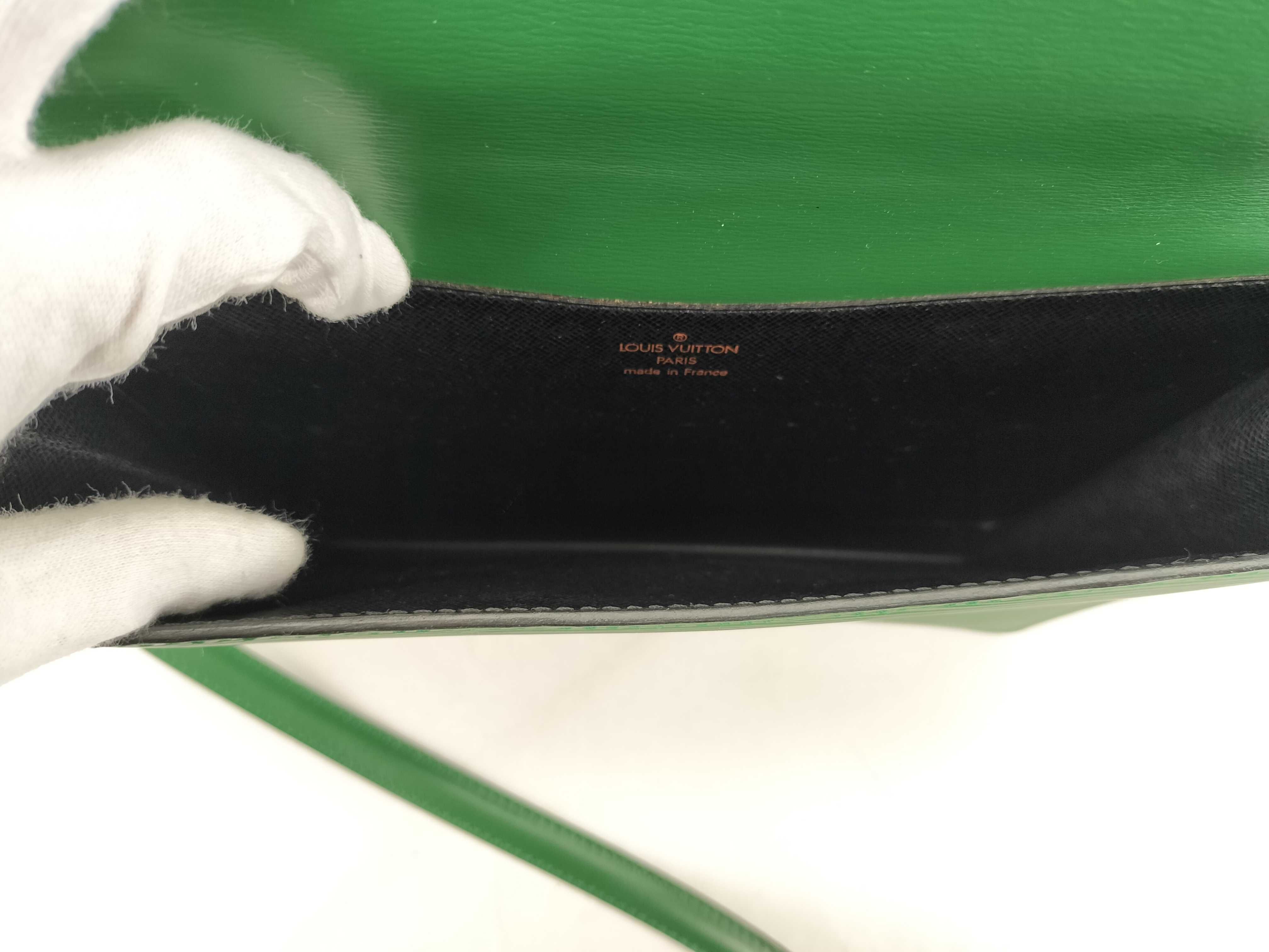 Epi M52364 Grenelle Borneo Green Shoulder Bag — view 10